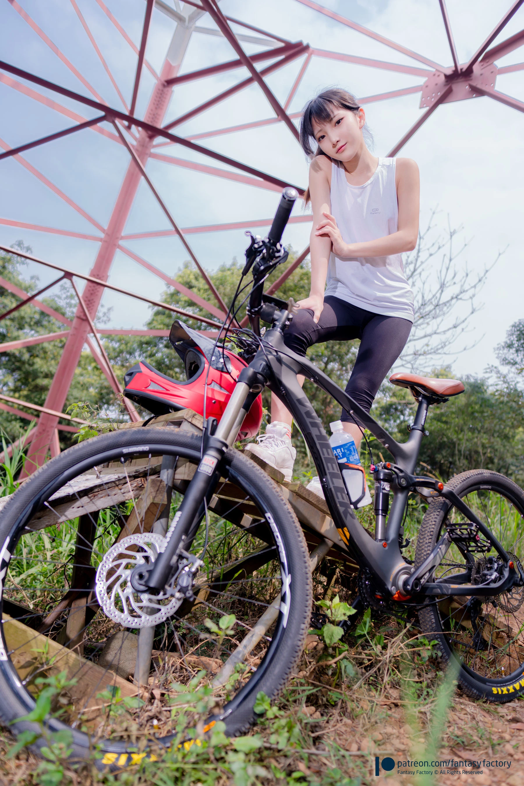 [Fantasy Factory] 小丁Cosplay – 单车少女 黑胶 情趣网衫 [110P]插图2