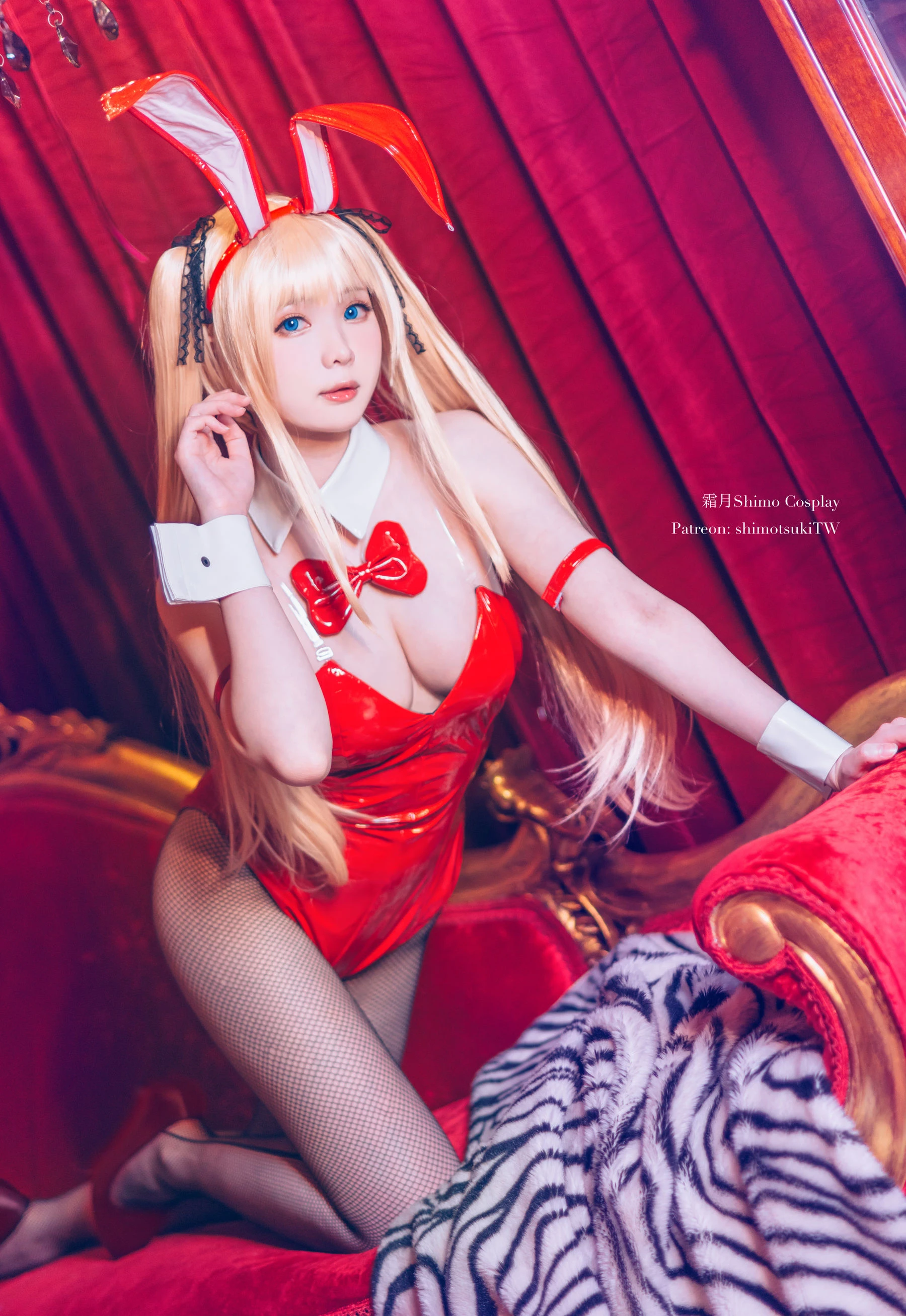 微博妹纸霜月shimo – 英梨梨 兔女郎 [12P]插图1