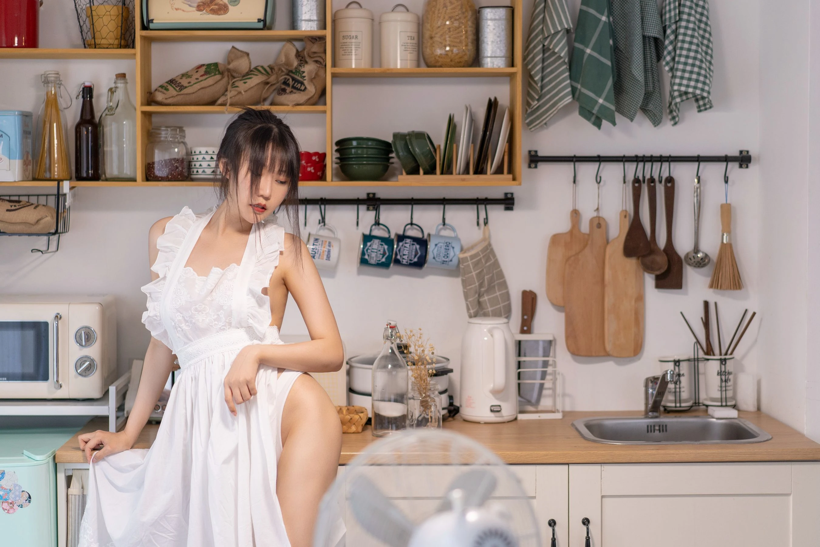 香草喵露露写真 – 厨娘|图集秀