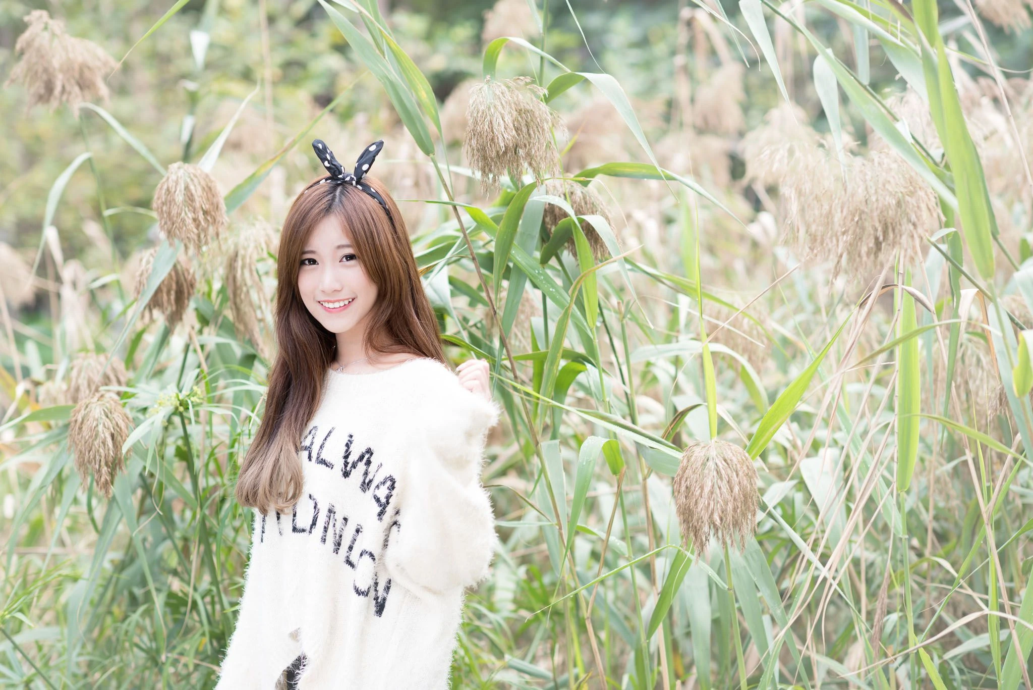 宅男女神张楚珊《外拍甜美蝴蝶节妹子》插图5