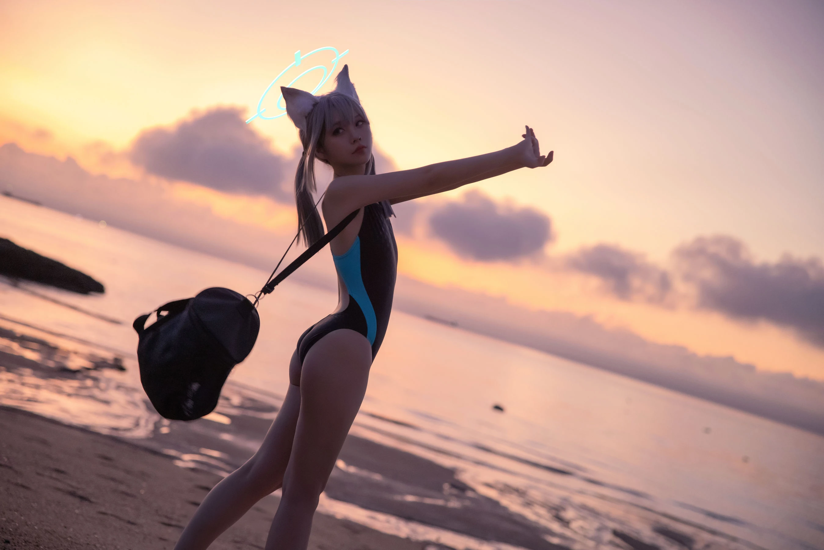 动漫博主G44不会受伤 – 碧蓝档案 砂狼白子泳装插图3