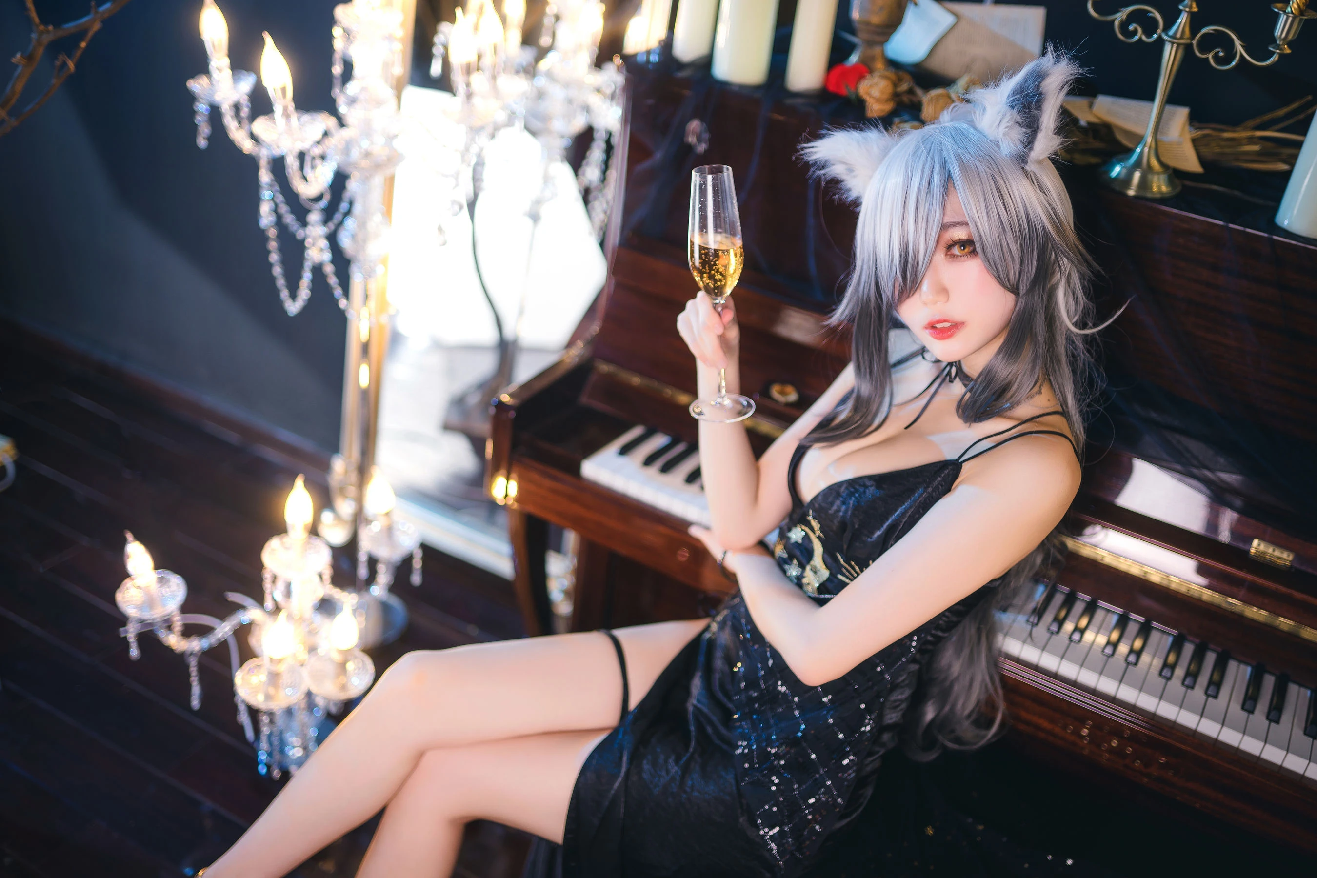 周叽是可爱兔兔 – 礼服插图1