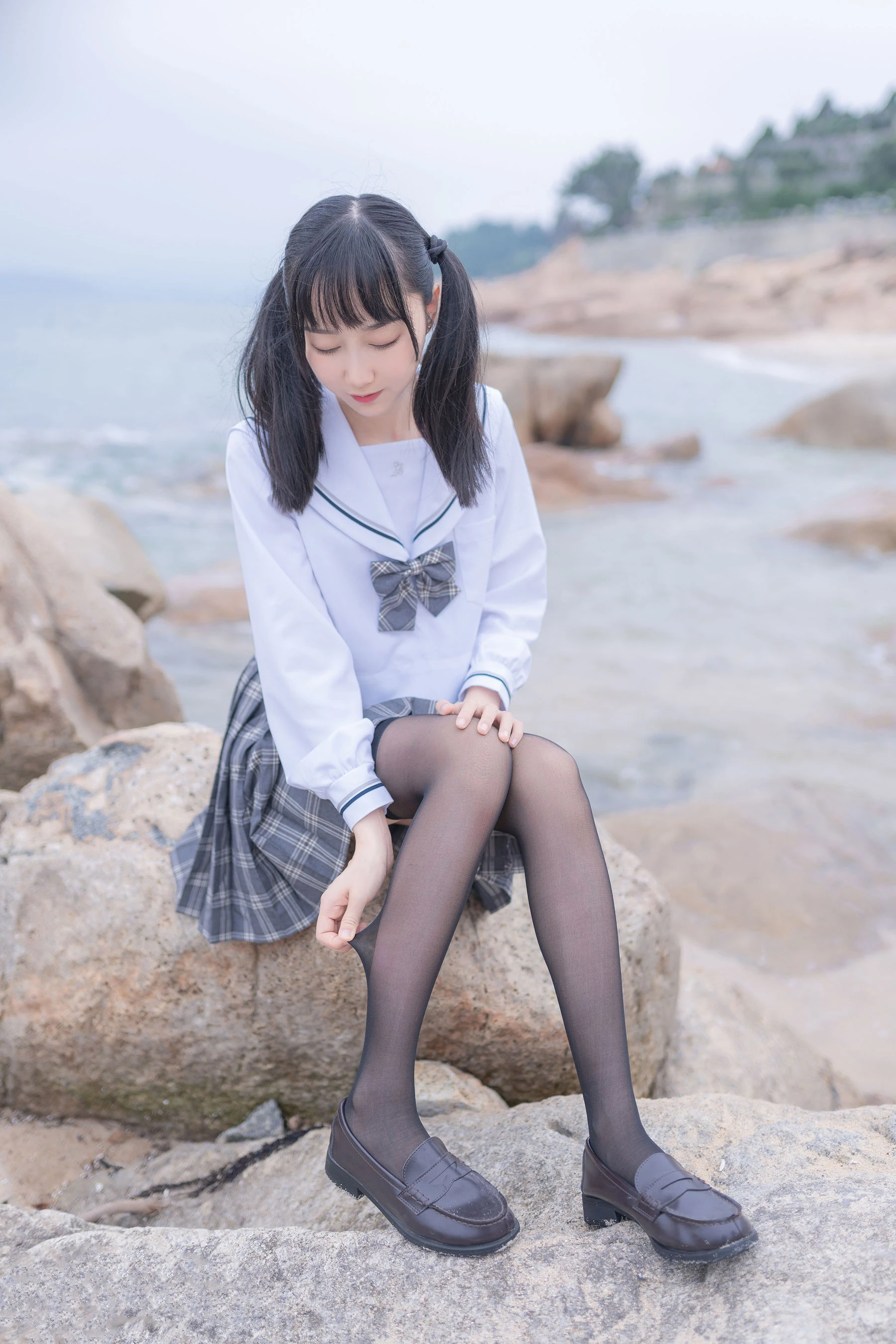 萌系小姐姐木绵绵OwO – 海边JK|图集秀