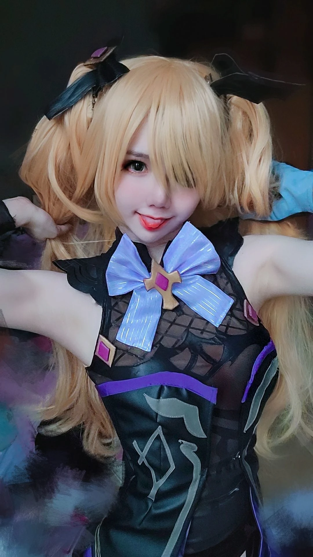 Sally Dorasnow – Fischl Selfie插图5