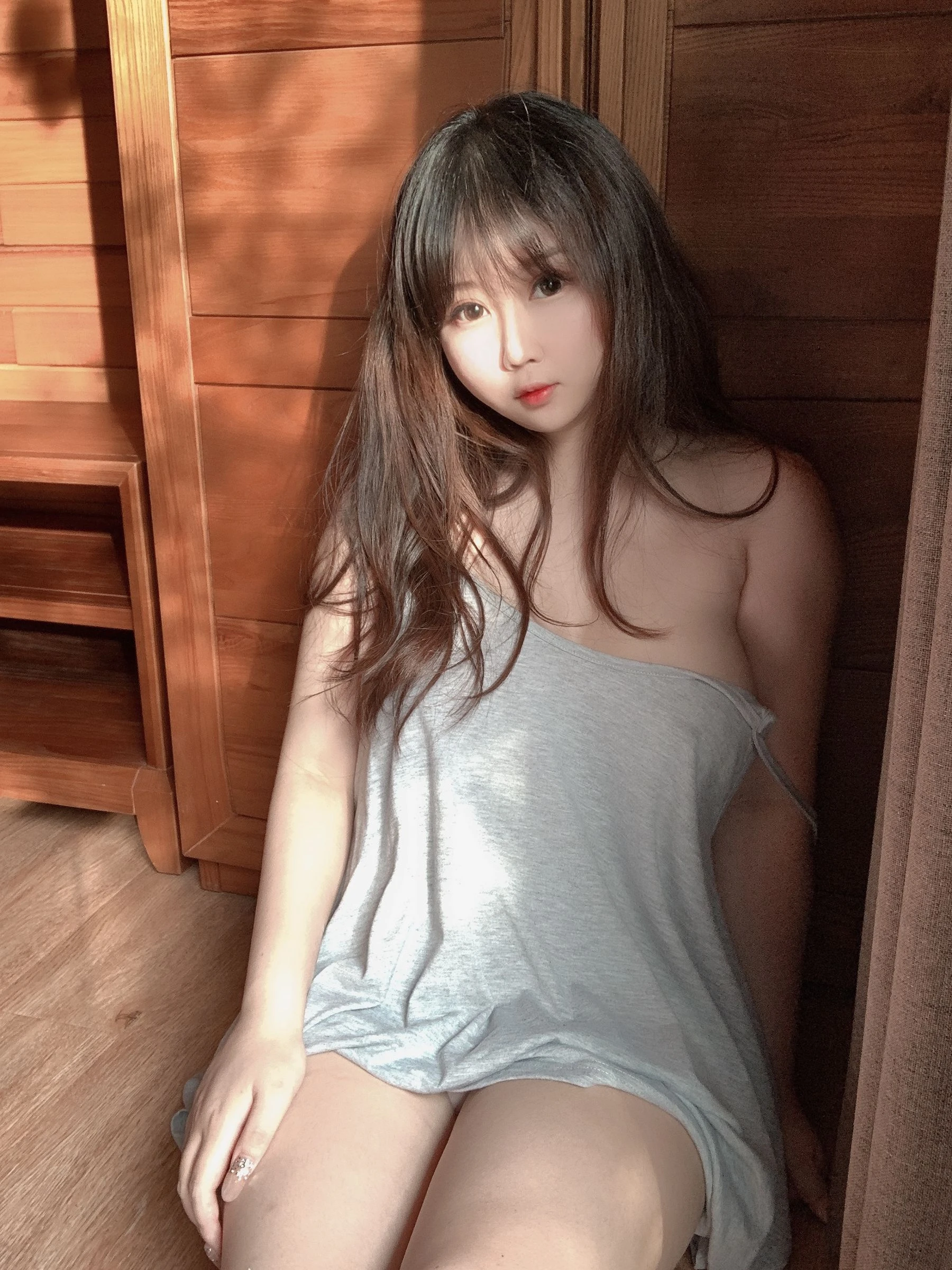 蜜桃少女是依酱呀 – 光插图6