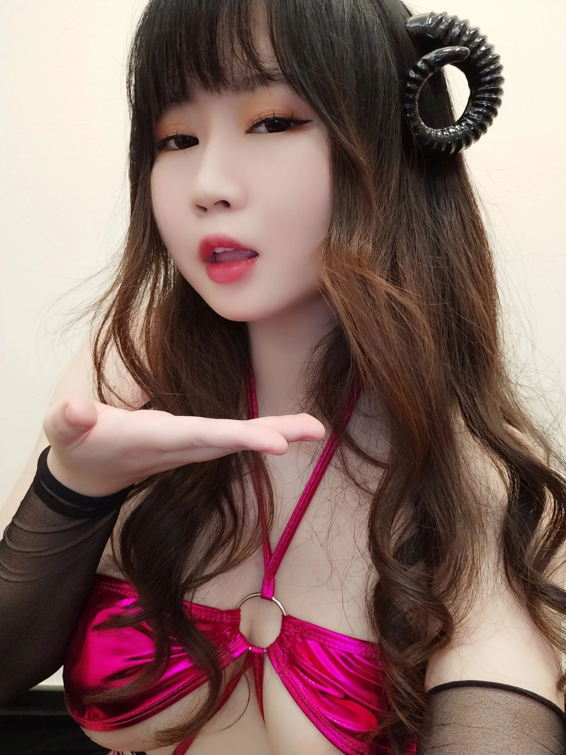 蜜桃少女是依酱呀 – 魅魔插图4