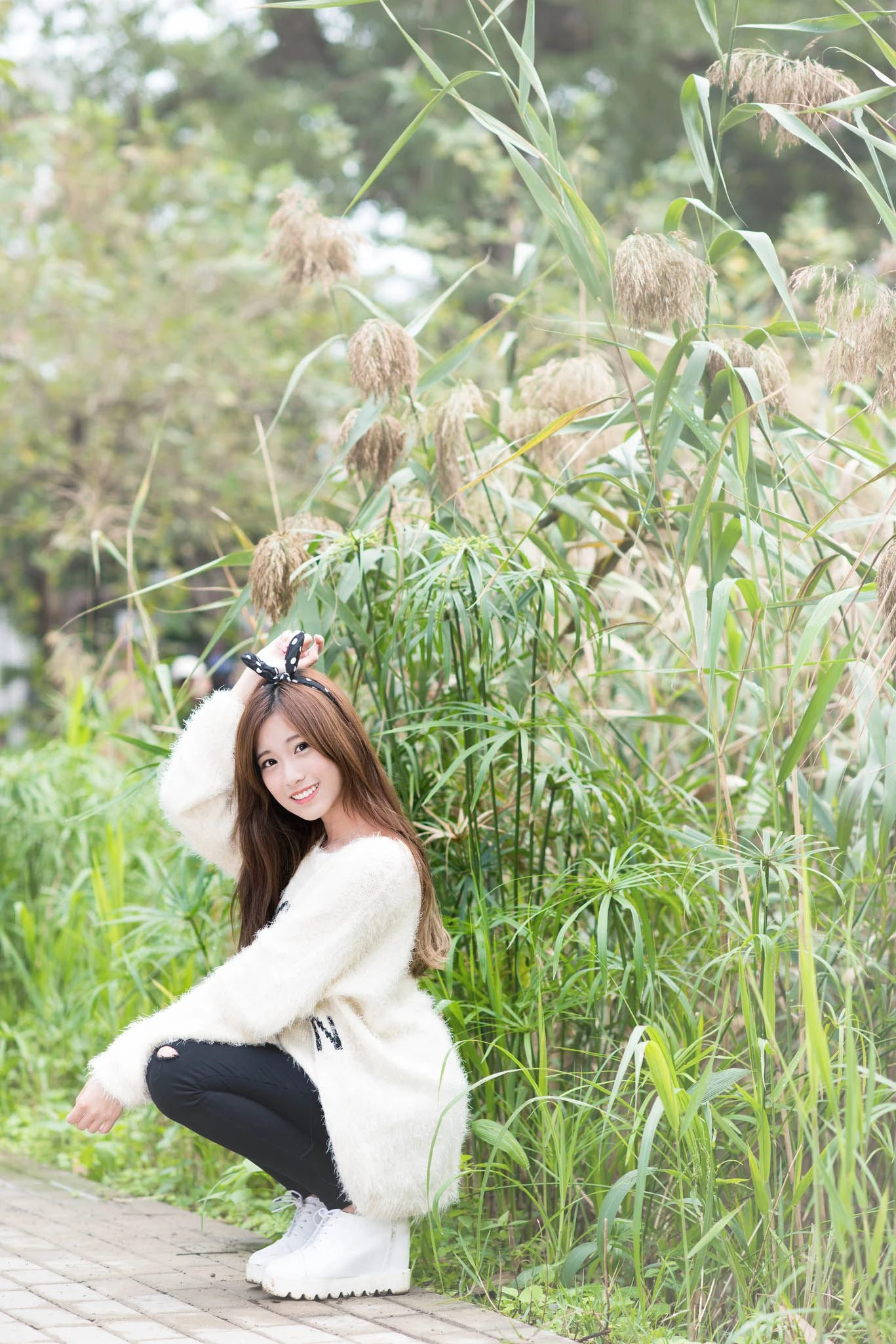 宅男女神张楚珊《外拍甜美蝴蝶节妹子》插图6