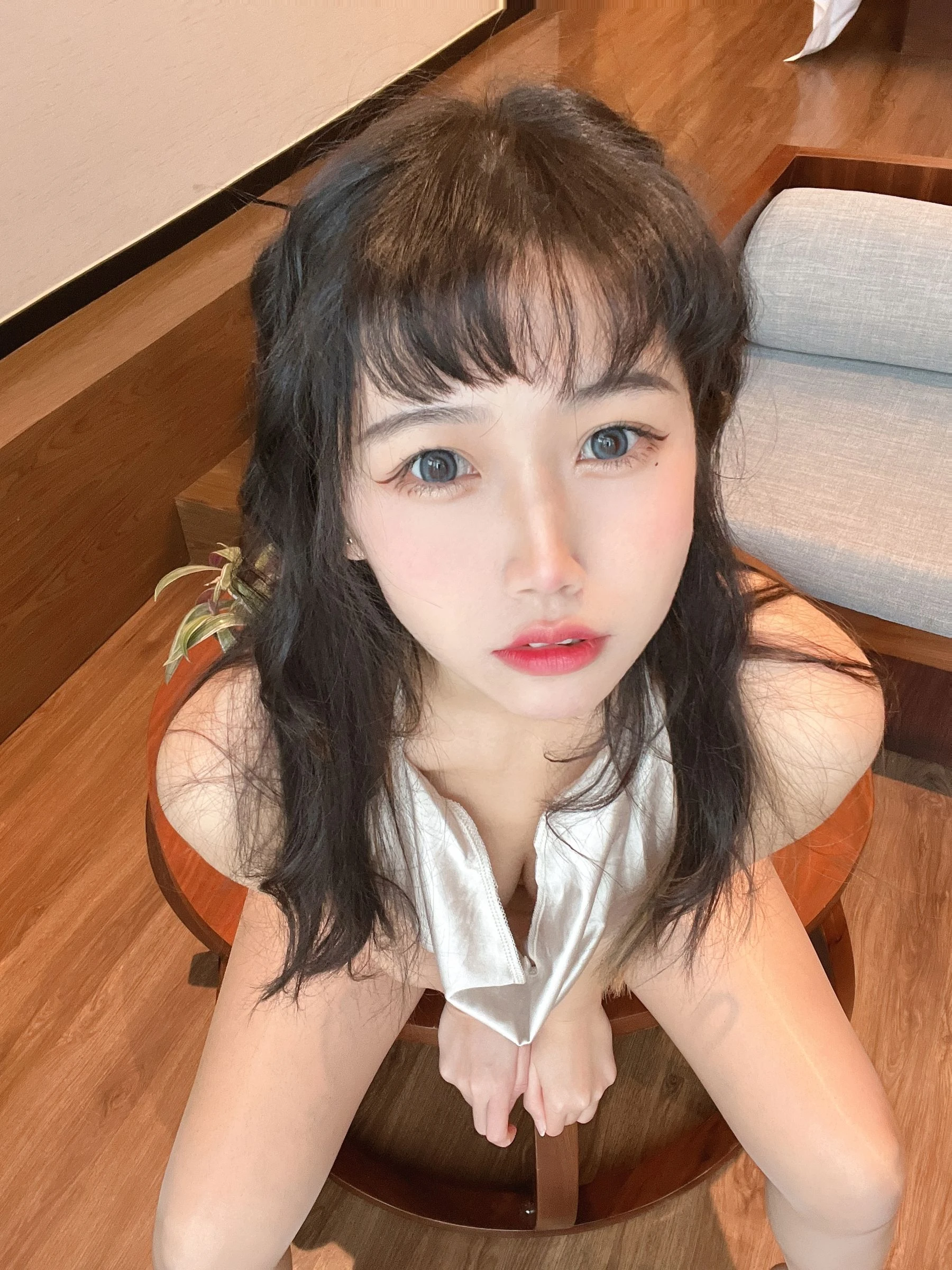 微博人气Coser不呆猫 – 浴室人妻插图5