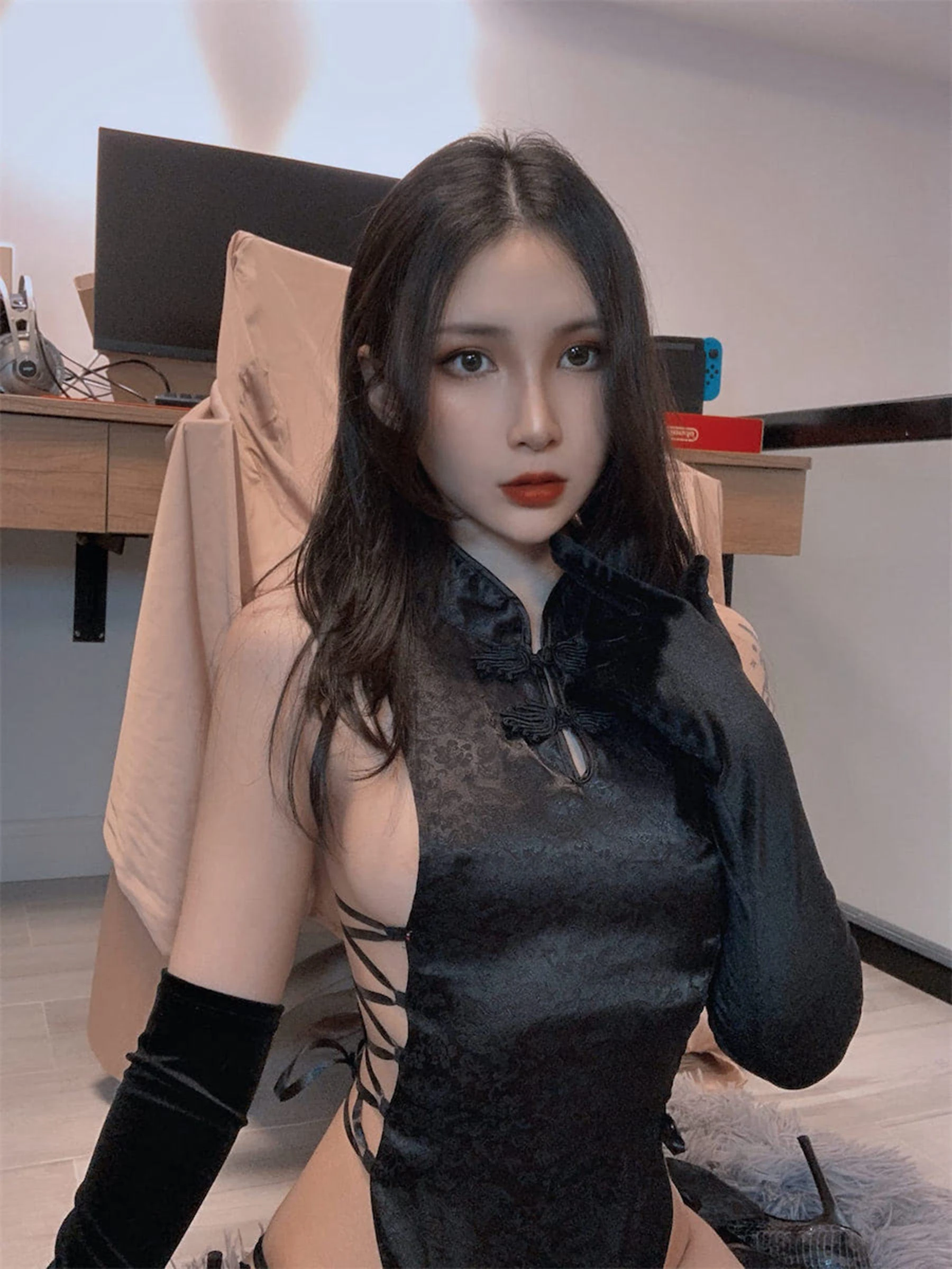 vams子 – 黑色旗袍插图2