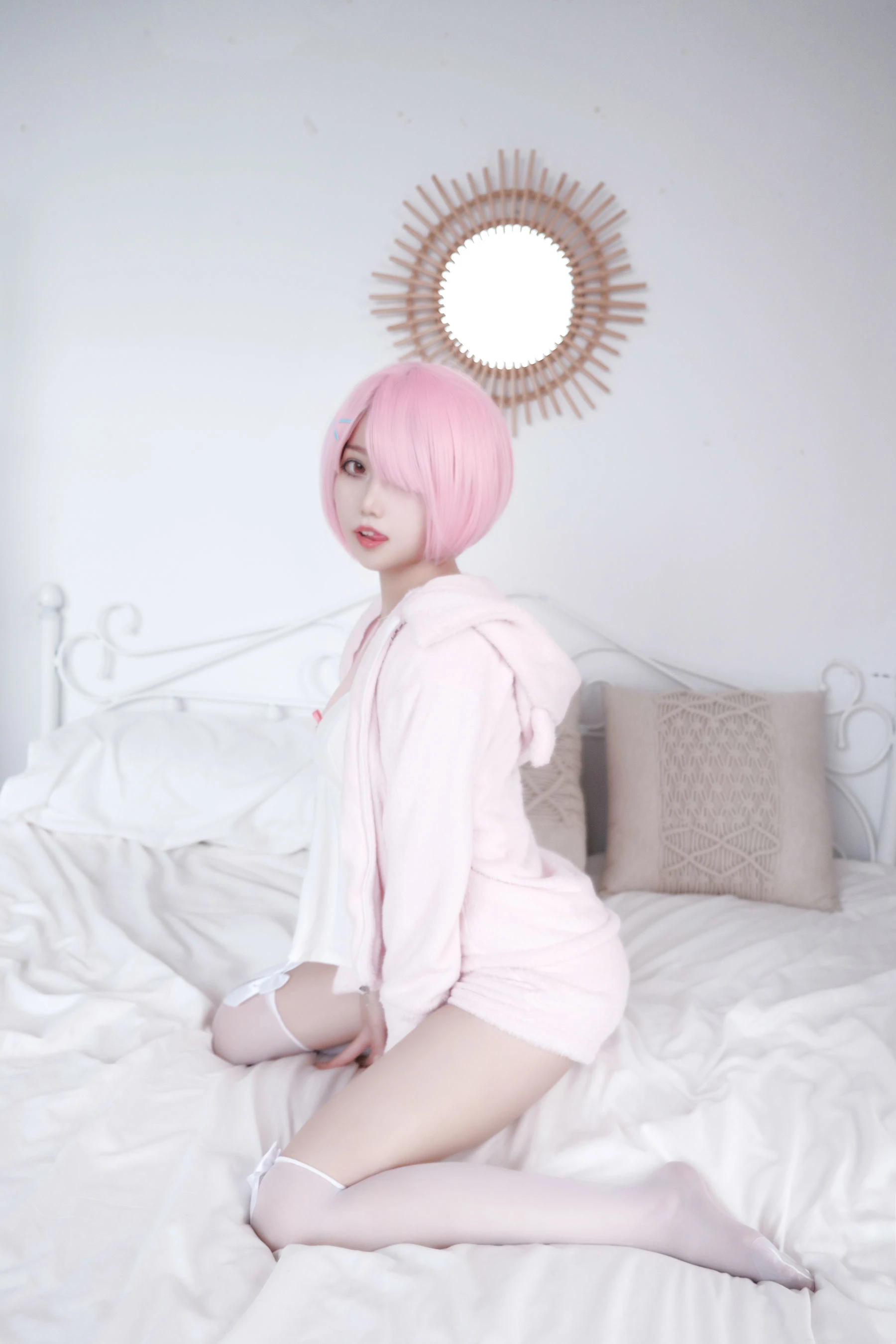 eloise软软 – 纯欲拉姆|图集秀