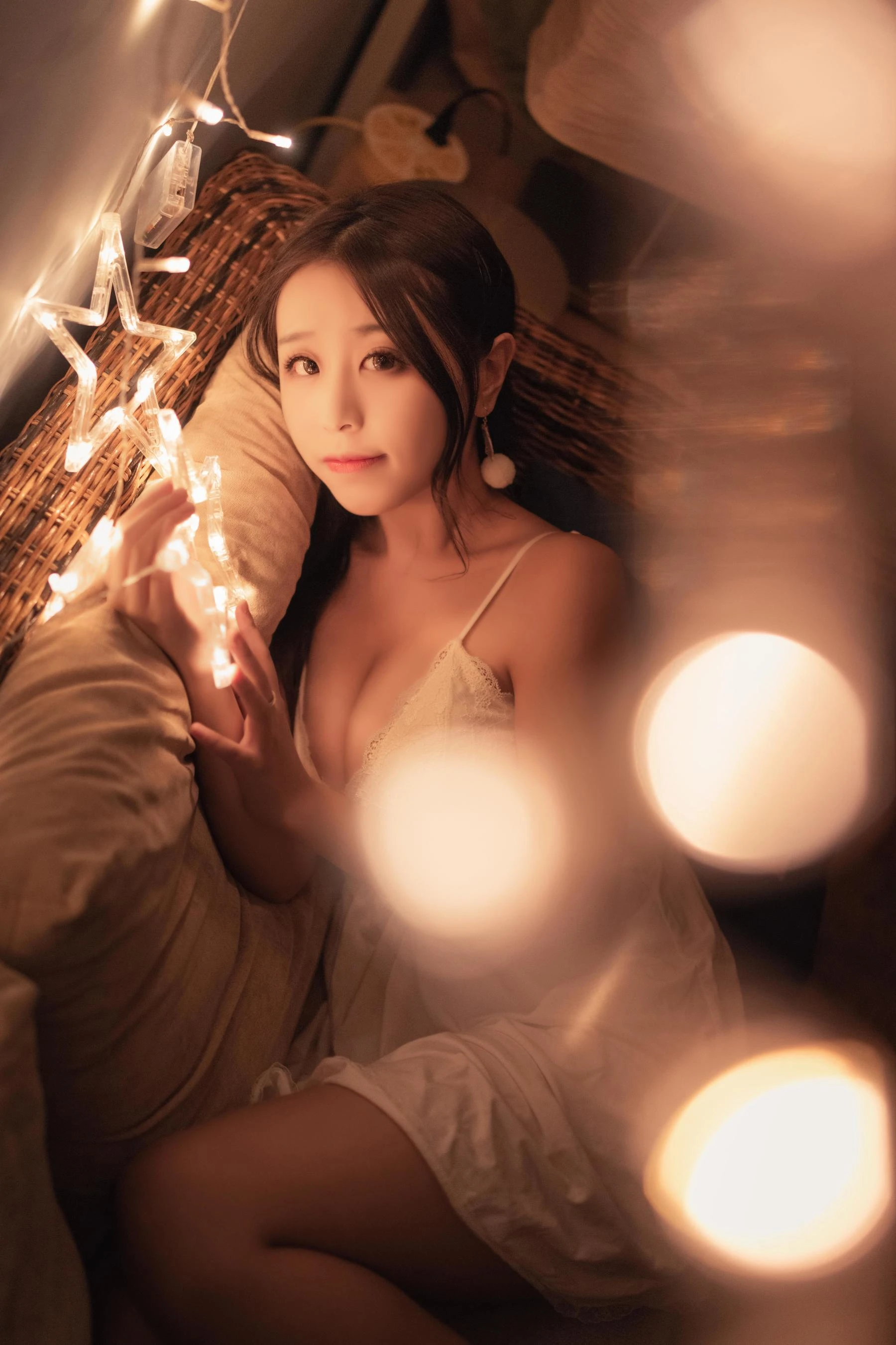 动漫博主穆零Mu0 – 灯下睡衣插图3