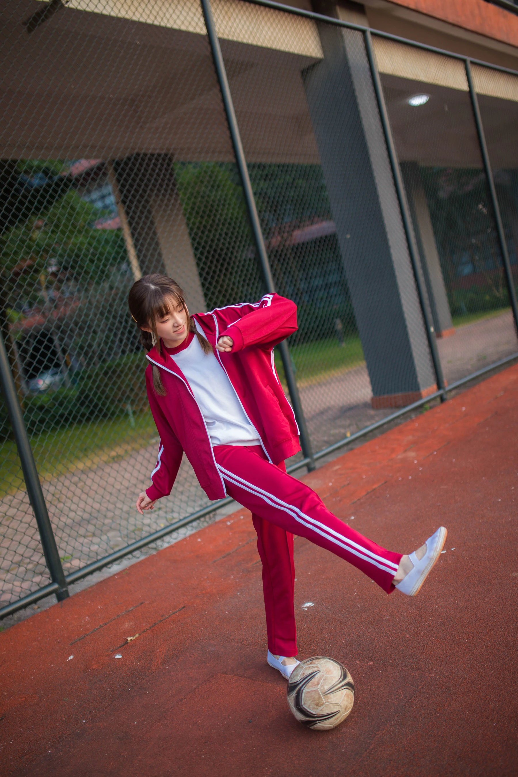 动漫博主Kitaro_绮太郎 红色运动服女孩插图7