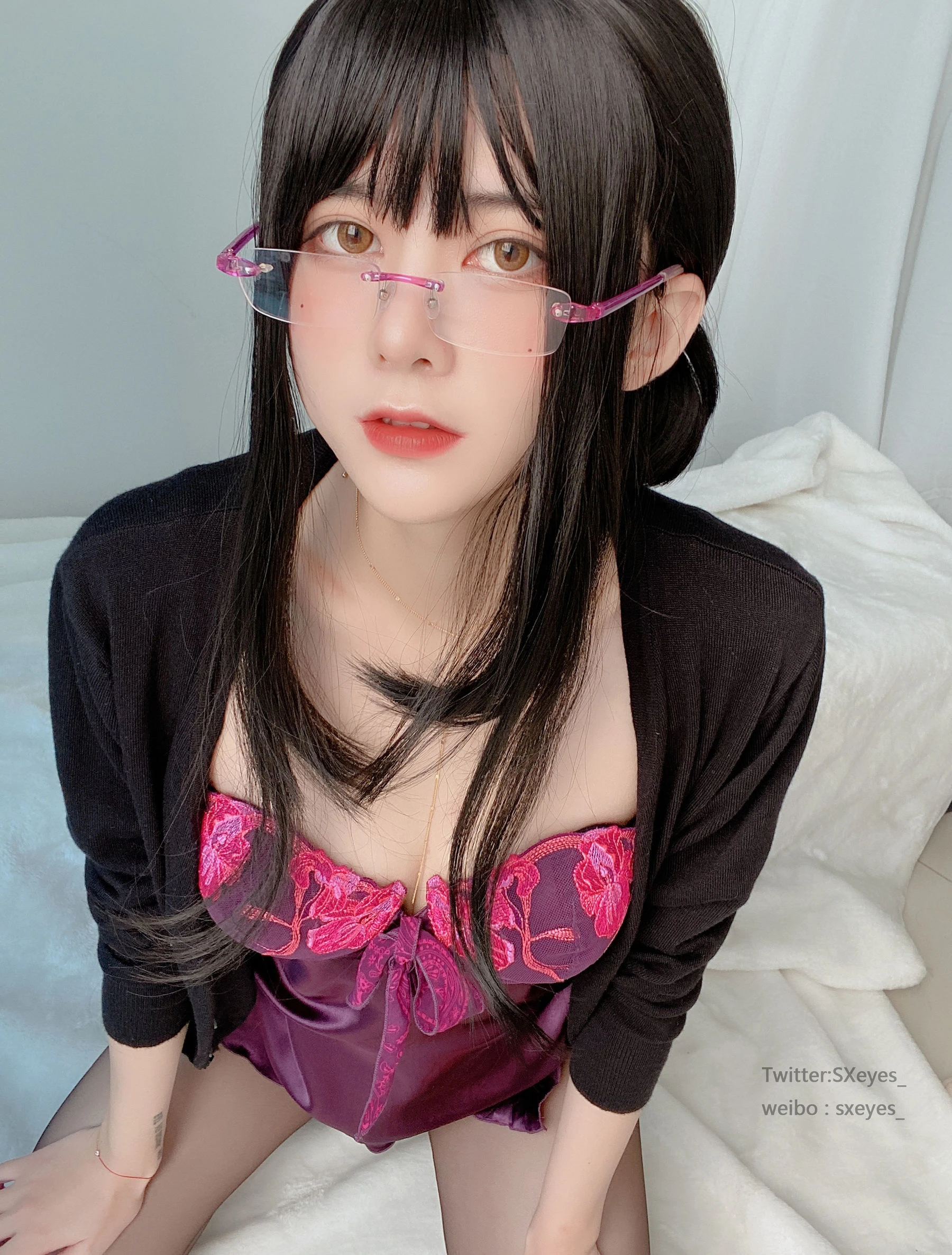 萌妹子眼酱大魔王w 开档人妻插图7