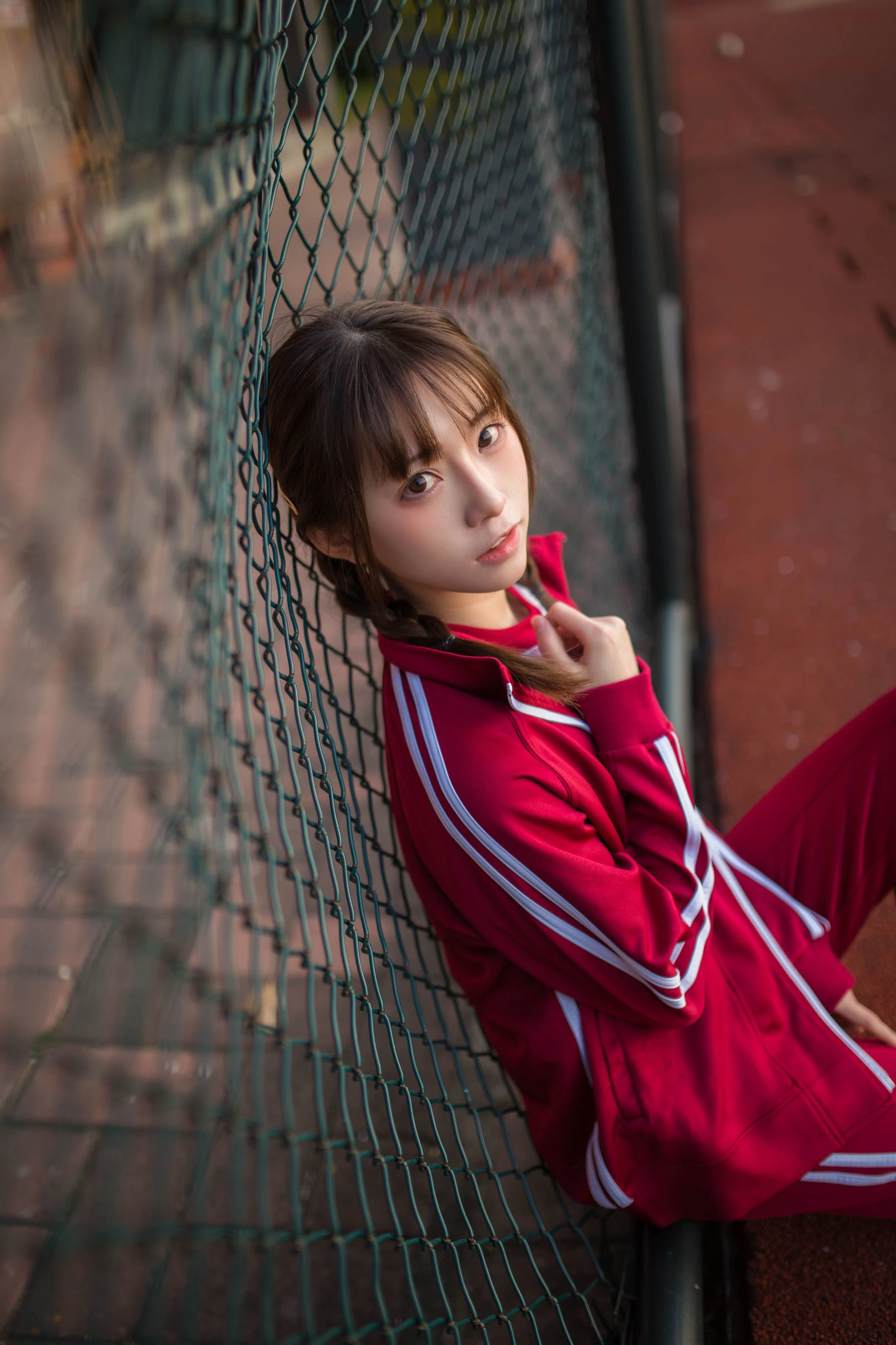 动漫博主Kitaro_绮太郎 红色运动服女孩插图6