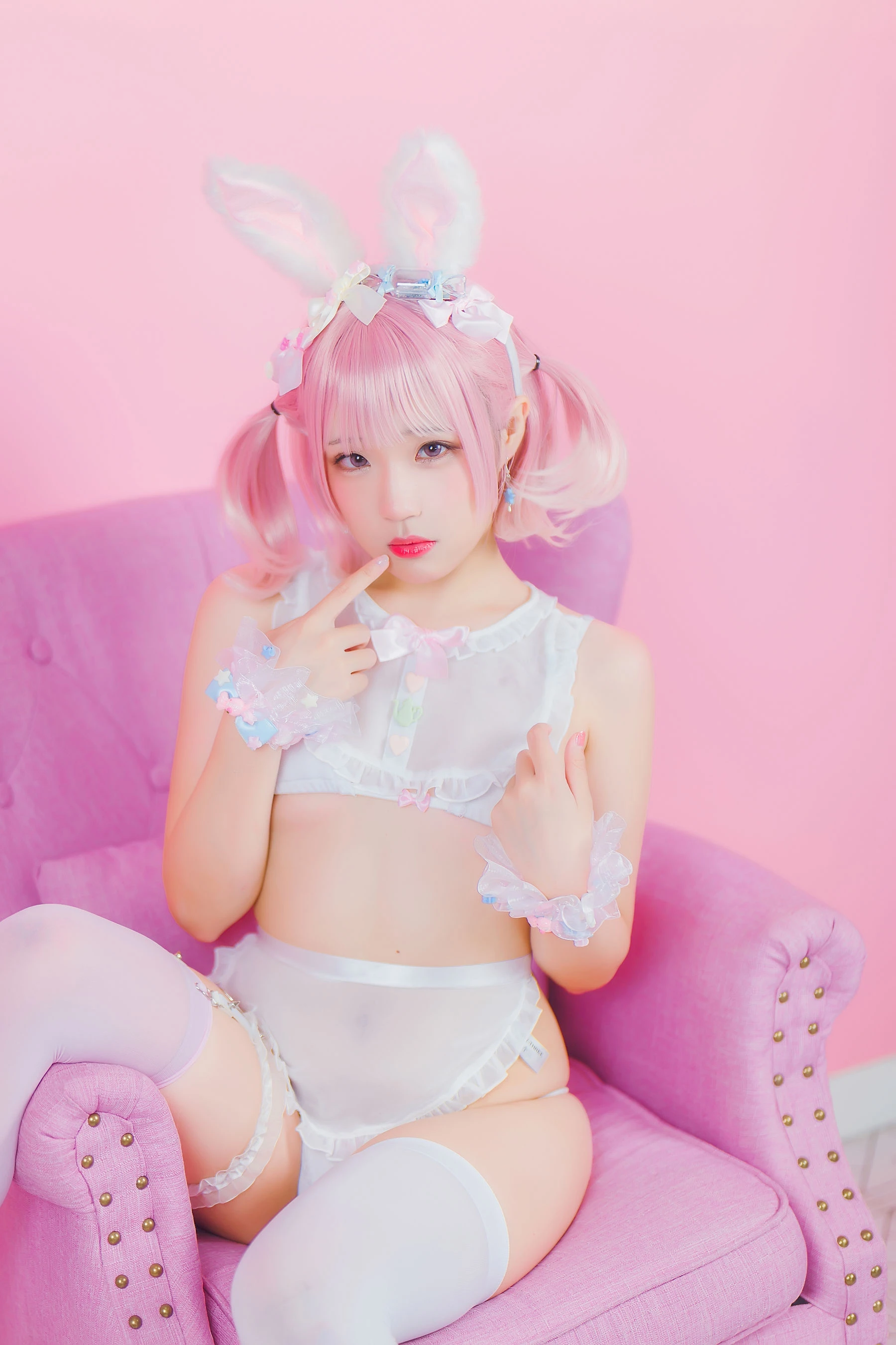 动漫博主Mime弥美 – 白粉色兔女郎插图4