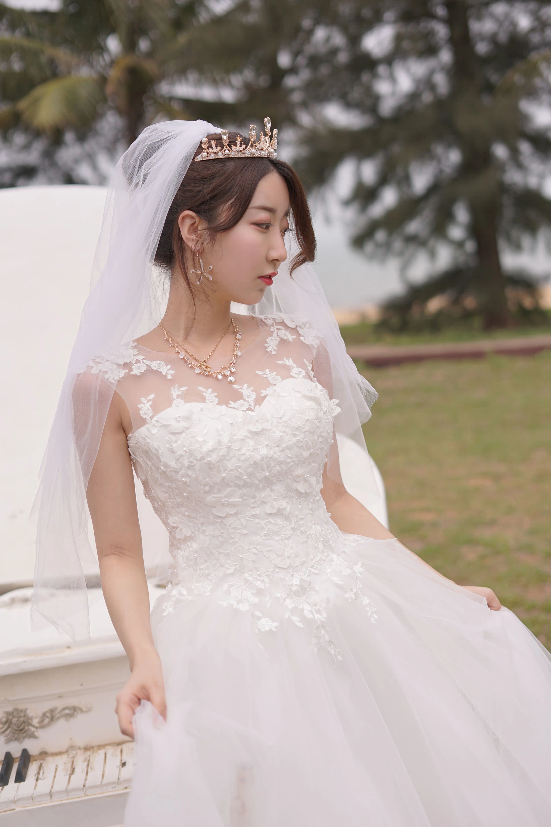 人气Coser黑川 – 海岛之旅 婚纱插图1