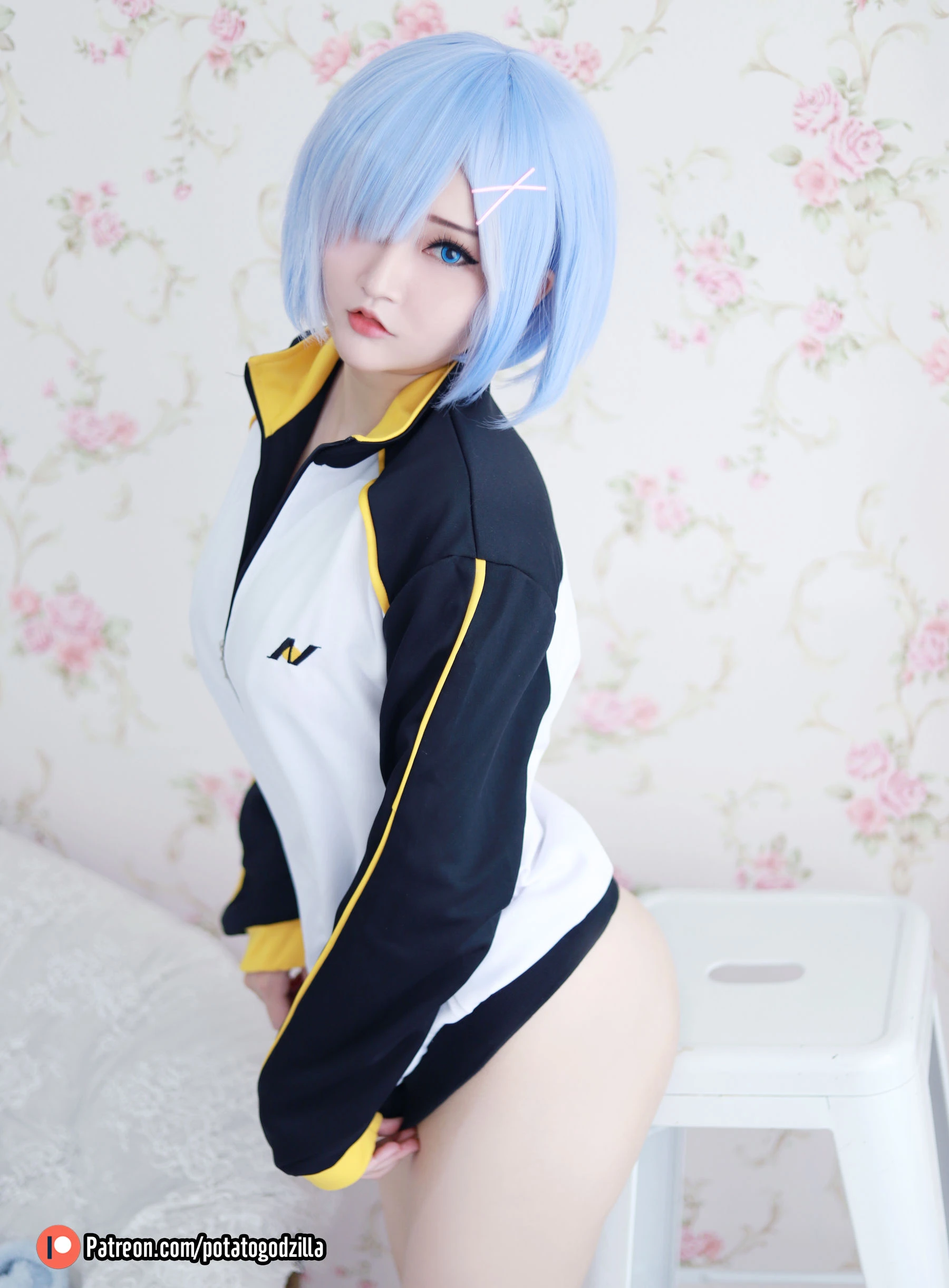 Coser小姐姐Potato Godzilla – Rem In Subaru Jacket插图3