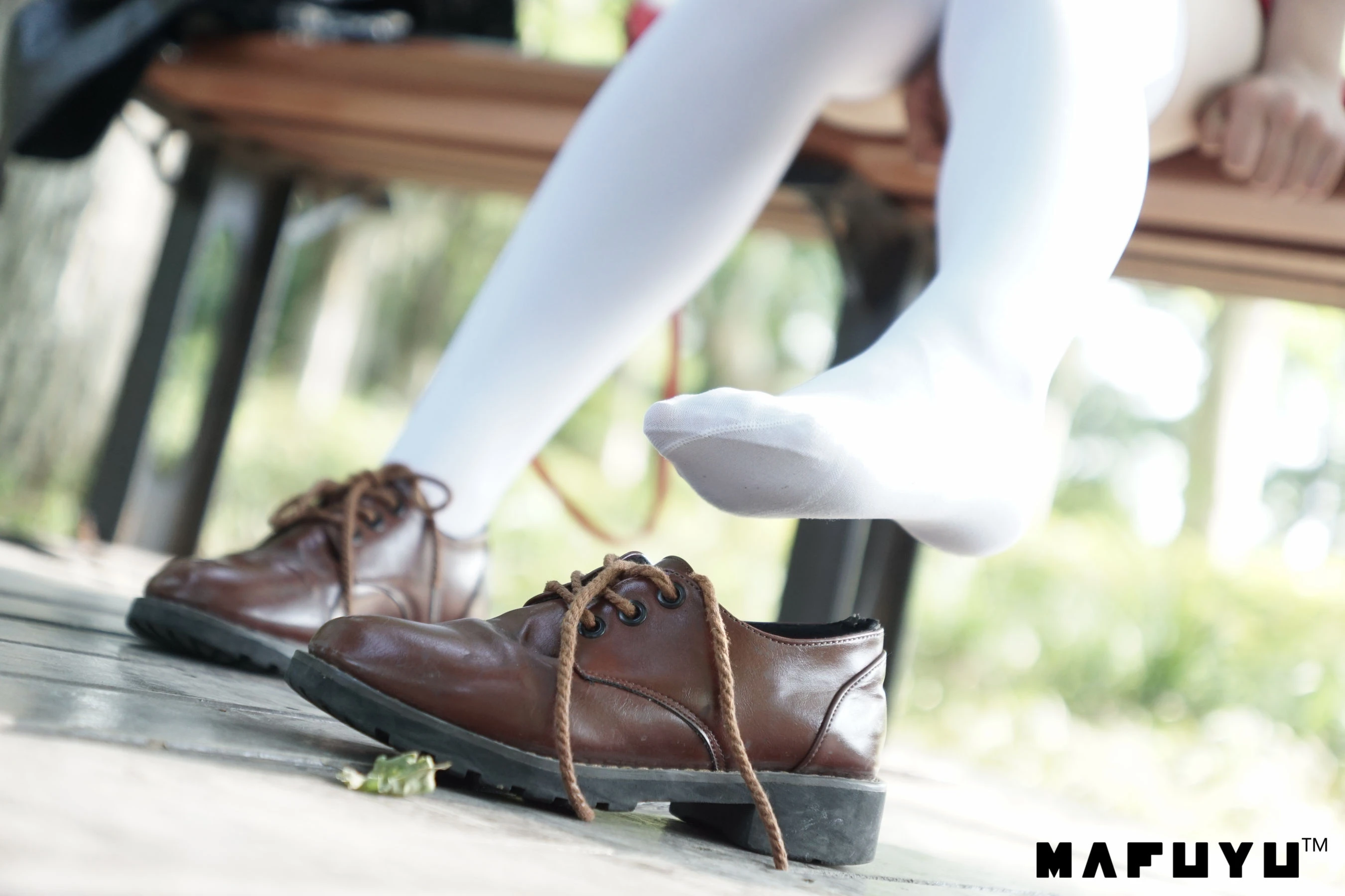 神楽板真冬 少女と自然と白い靴下系列套图插图2