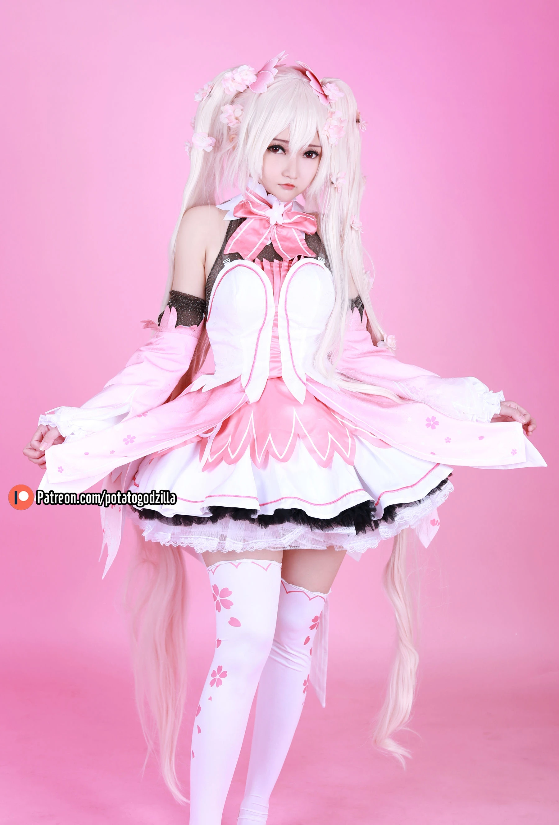 Coser小姐姐Potato Godzilla – Sakura Miku|图集秀