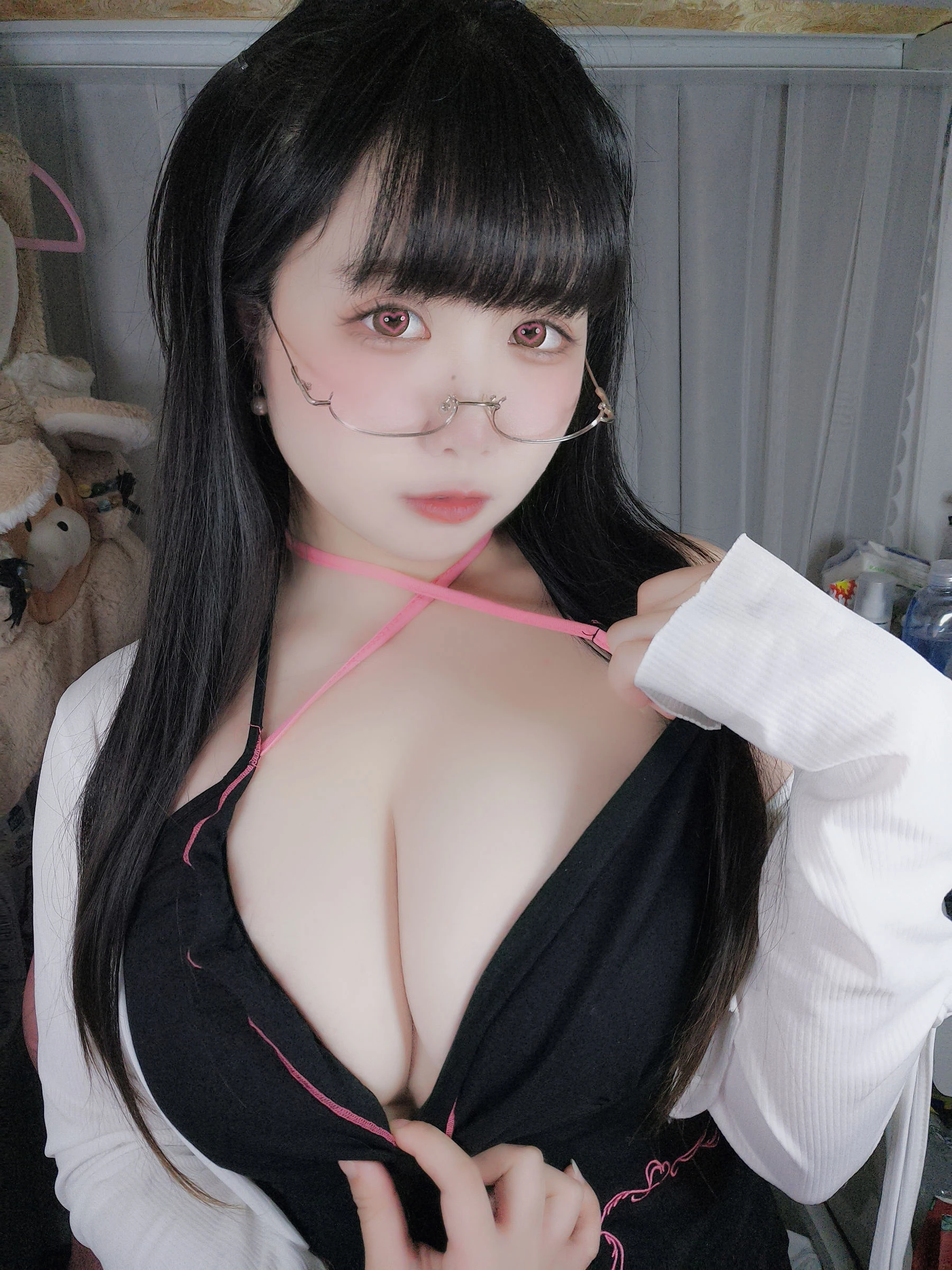 贞子蜜桃 – 心心眼插图2