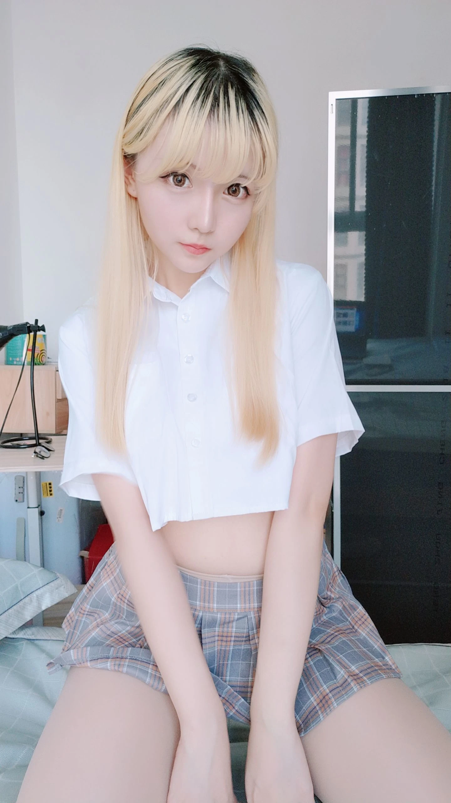 星之迟迟 – 短裙制服插图4