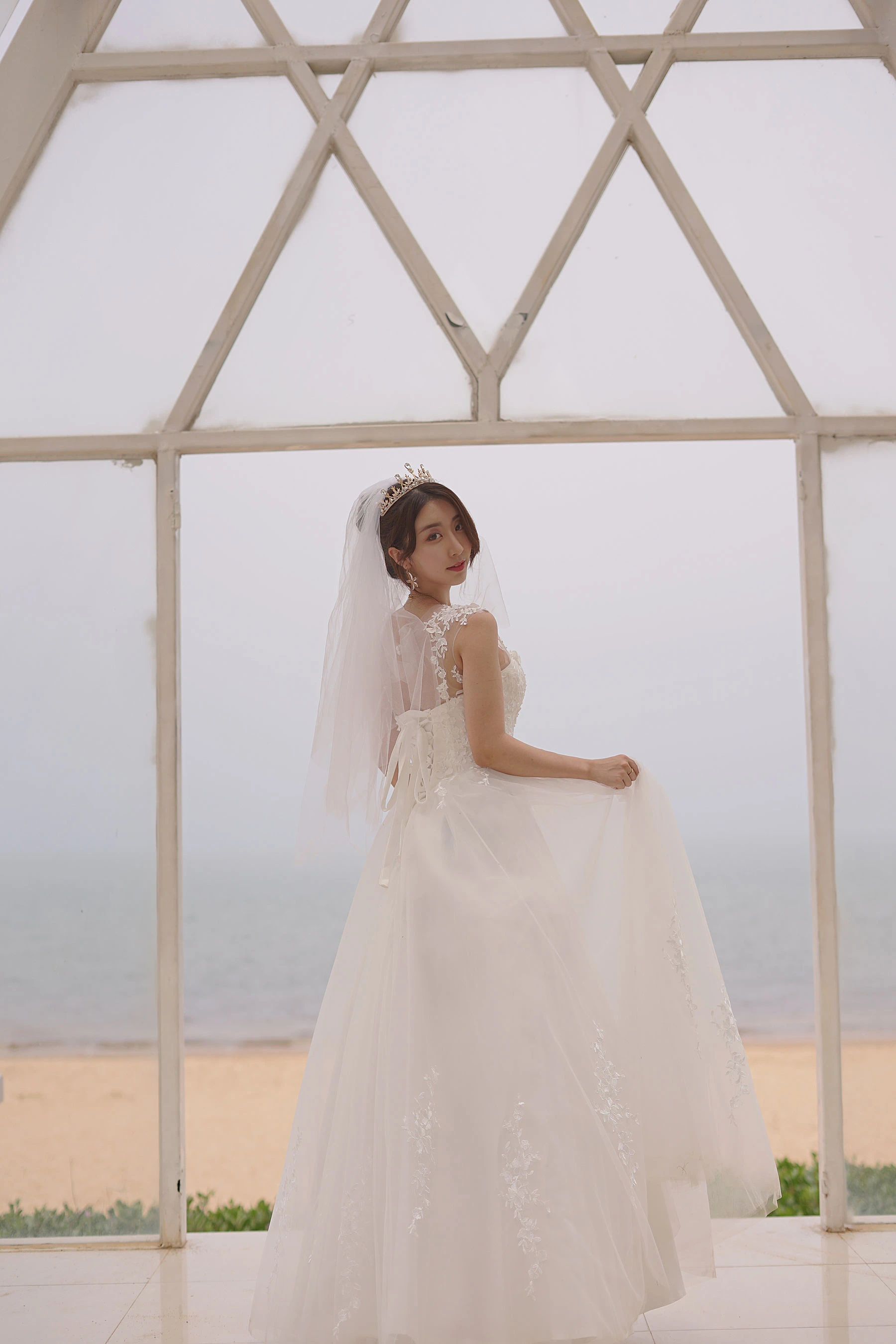 人气Coser黑川 – 海岛之旅 婚纱插图7