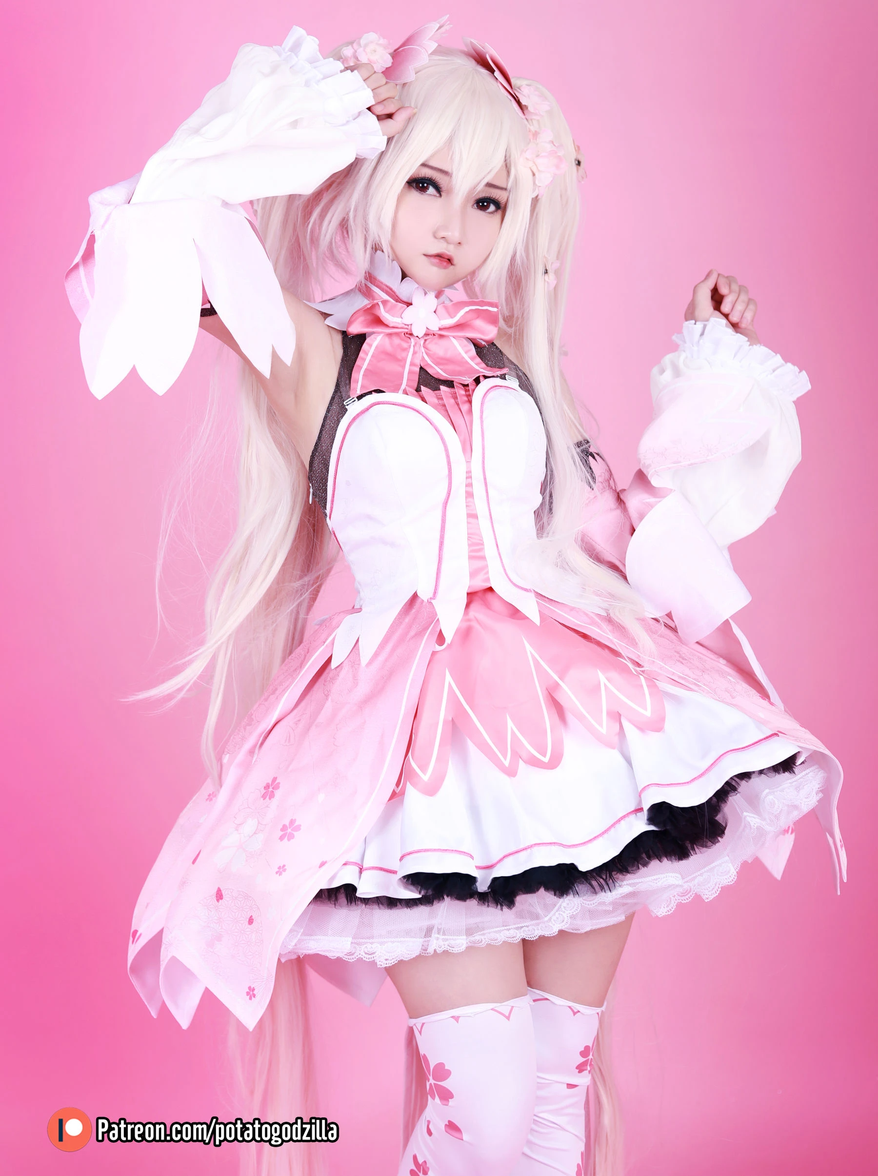 Coser小姐姐Potato Godzilla – Sakura Miku插图7