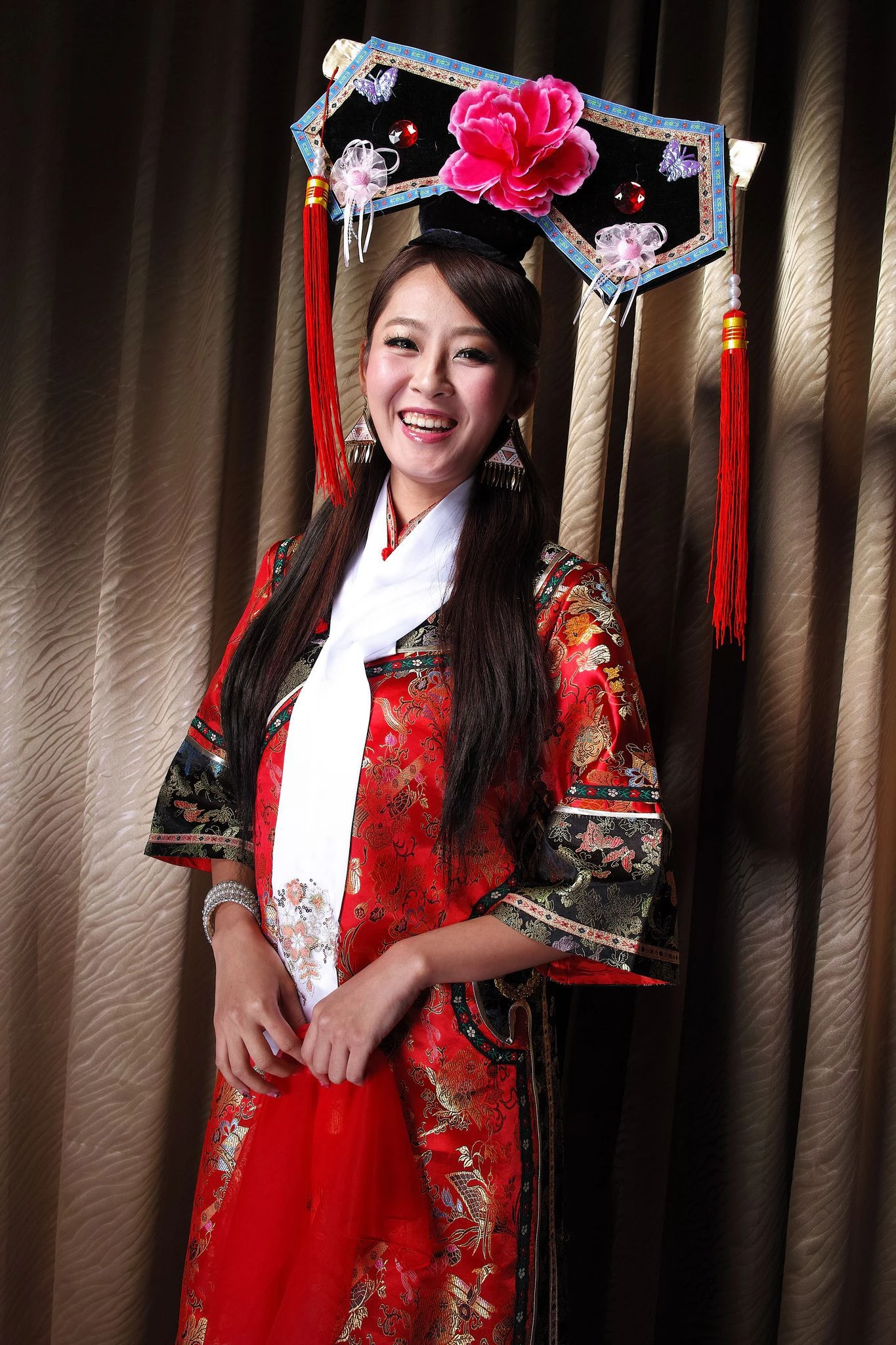 Winnie小雪、小羽《新春拜年 甄嬛格格》插图4