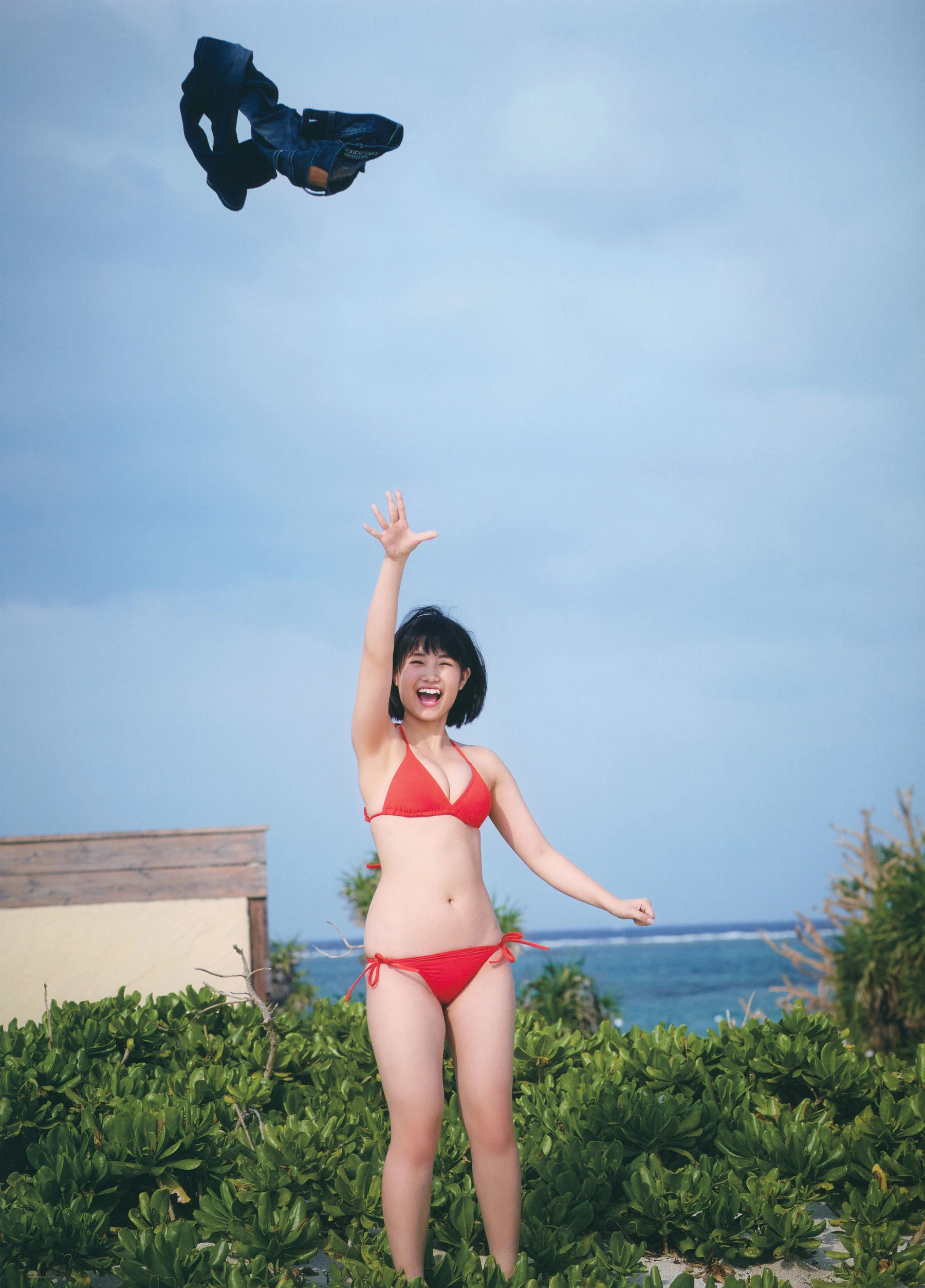 朝長美桜 ファースト写真集 日向插图5