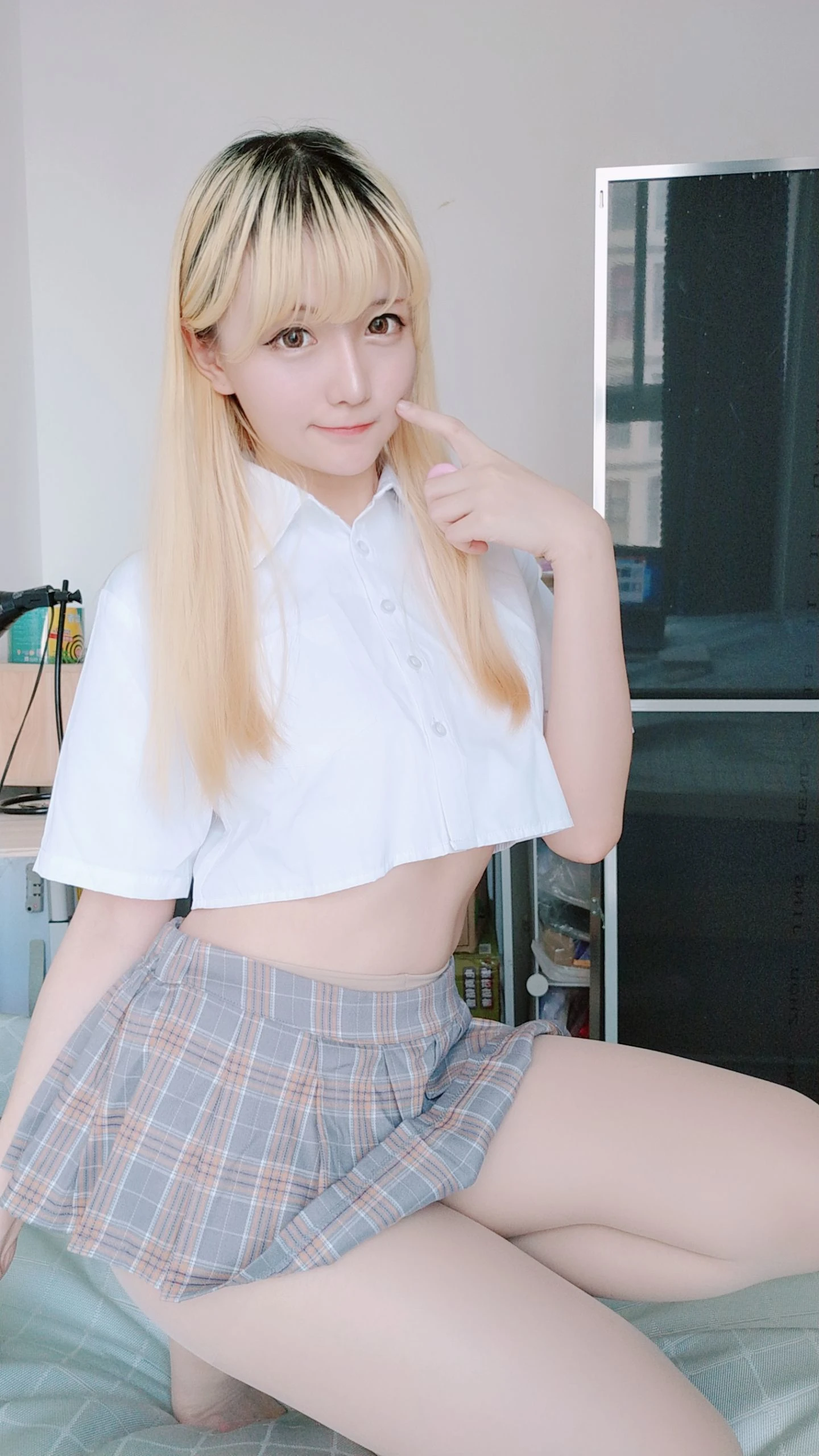 星之迟迟 – 短裙制服插图3