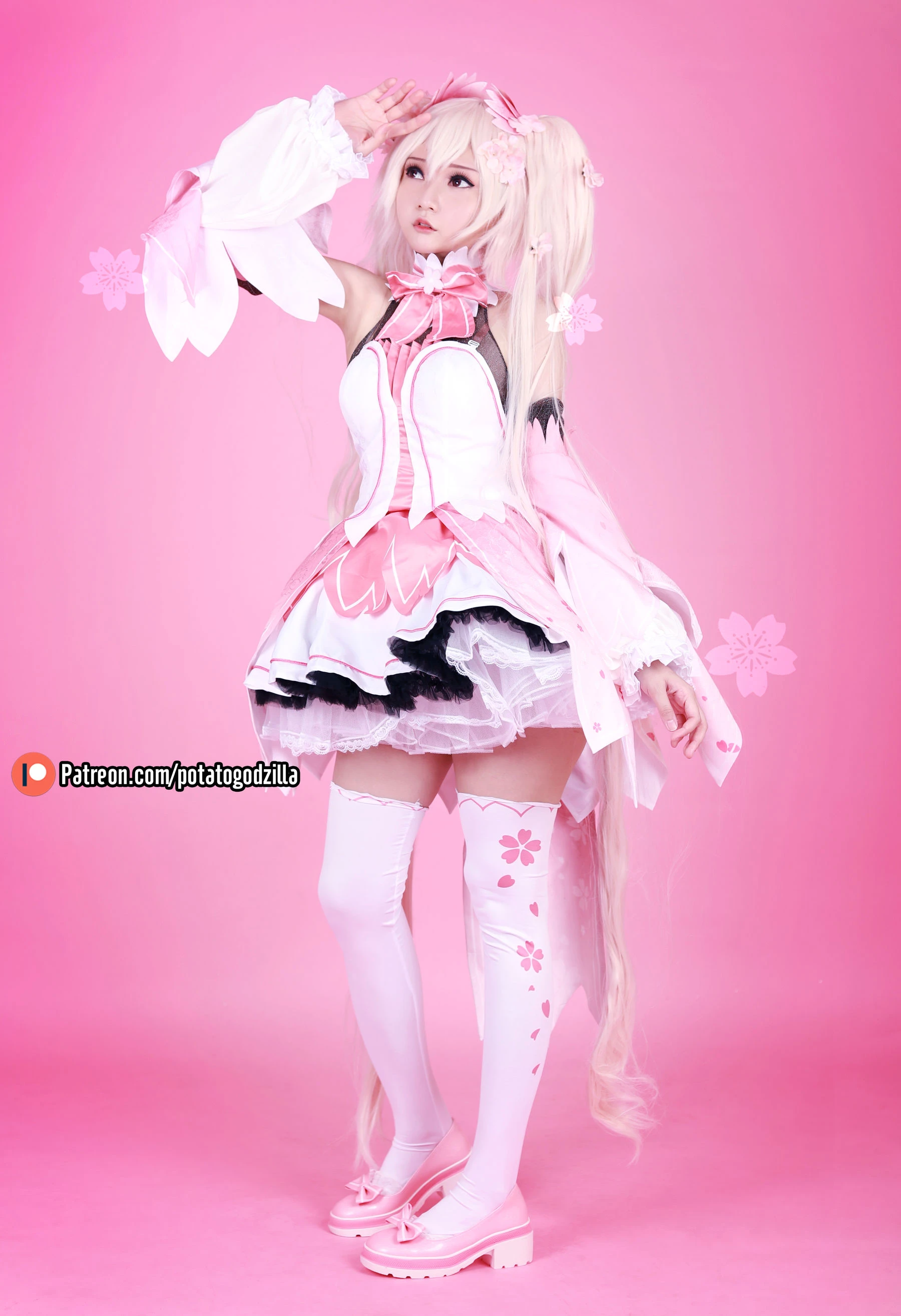 Coser小姐姐Potato Godzilla – Sakura Miku插图3