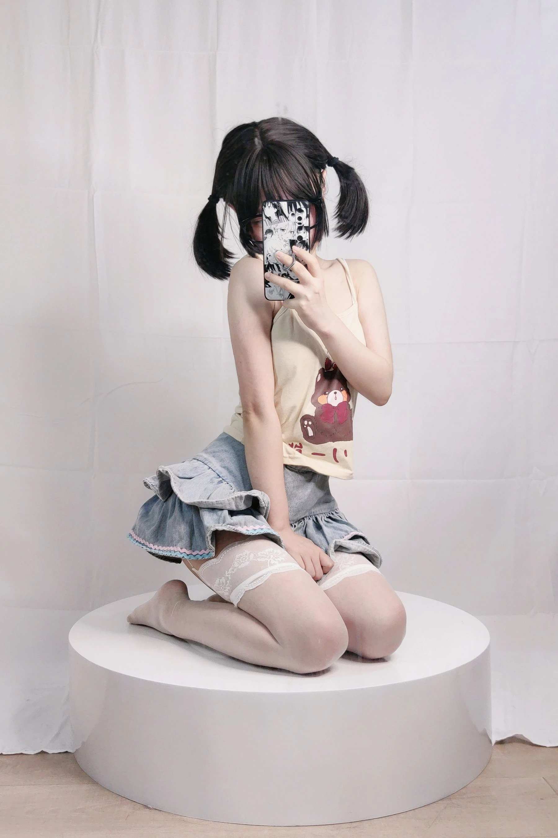 神沢永莉 – 绫蛋糕裙吊带袜汐插图3