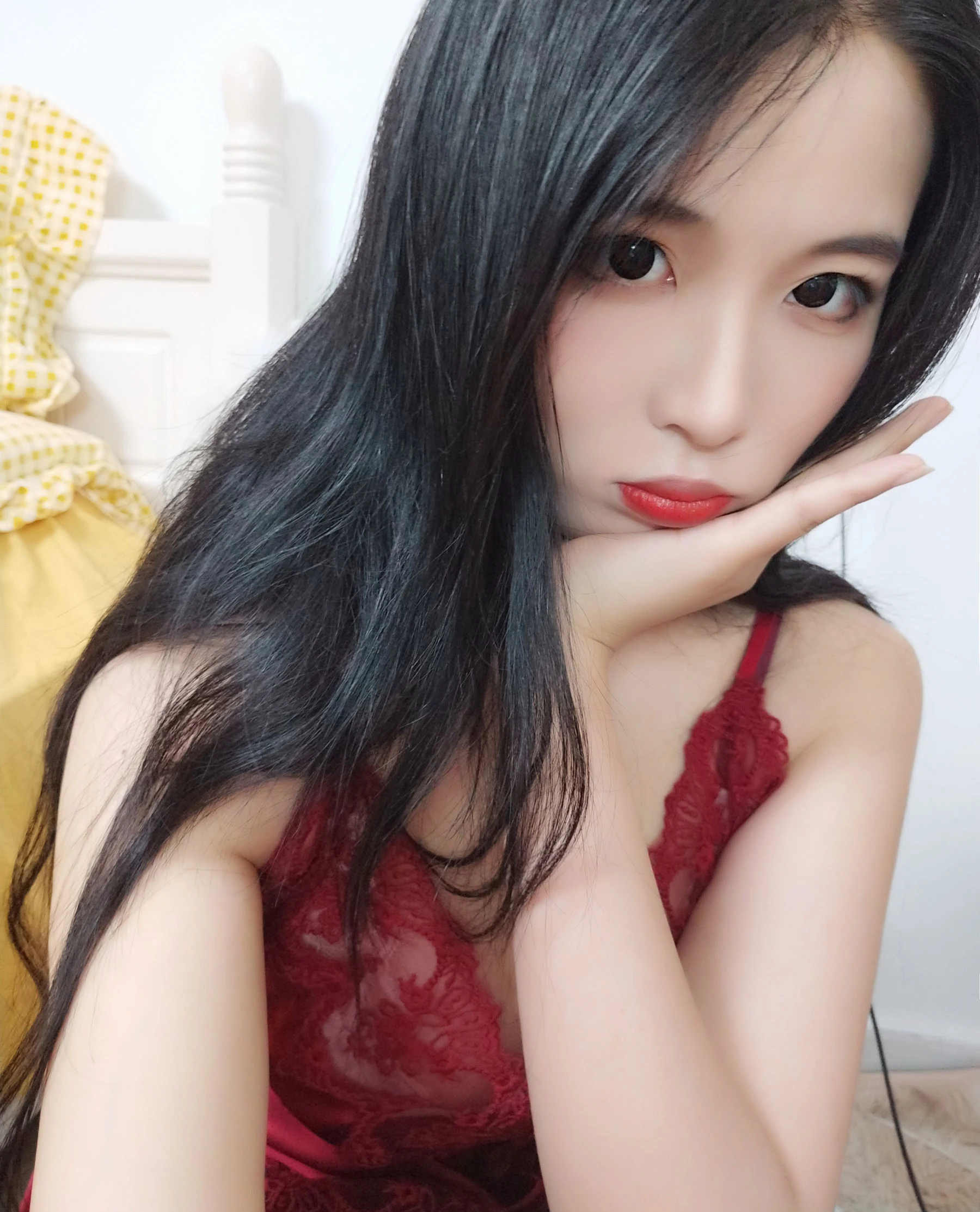 轩萧学姐 – 酒红色睡衣插图3