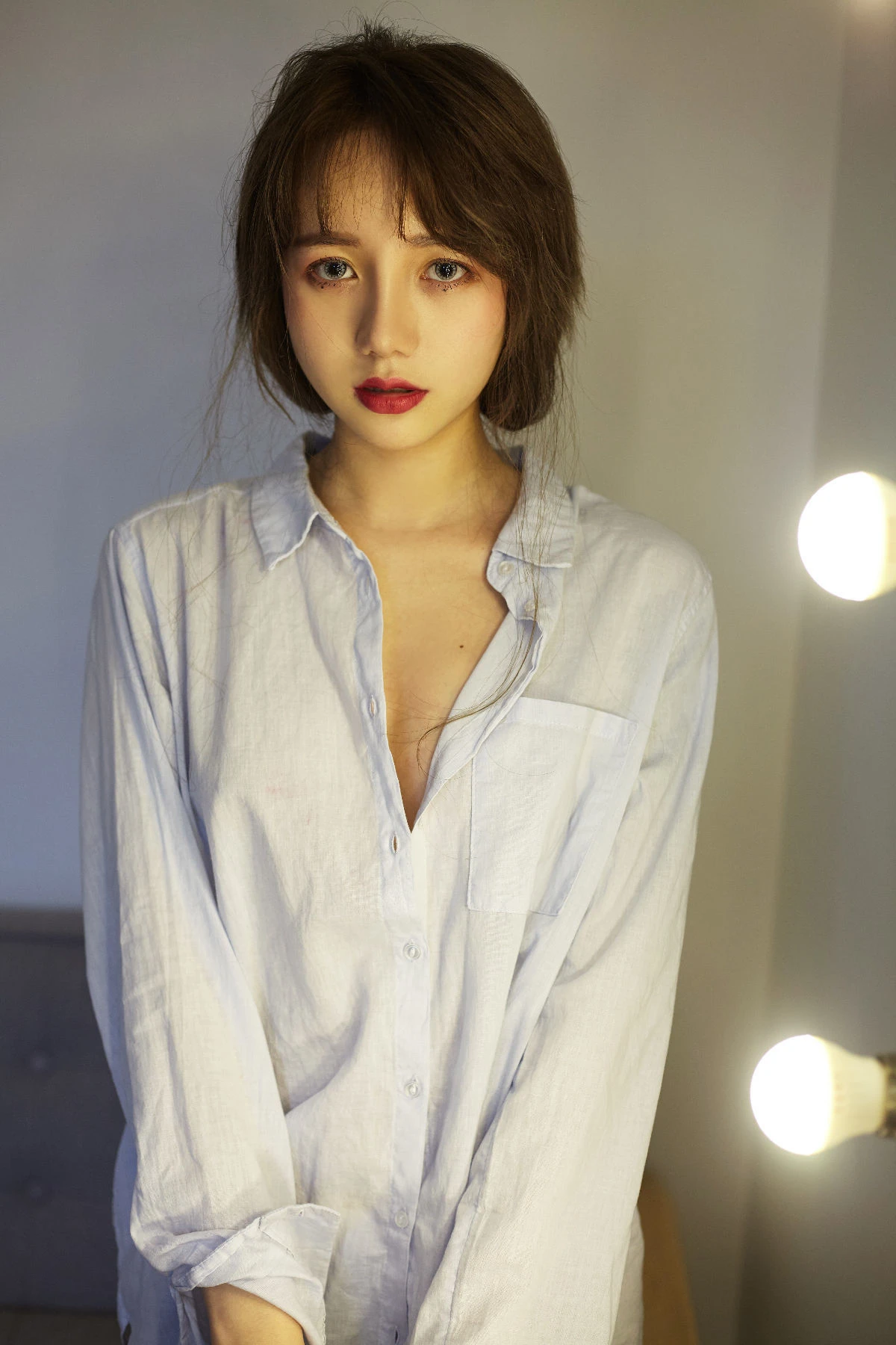 洛丽塔大哥 – 灰衬衫插图5