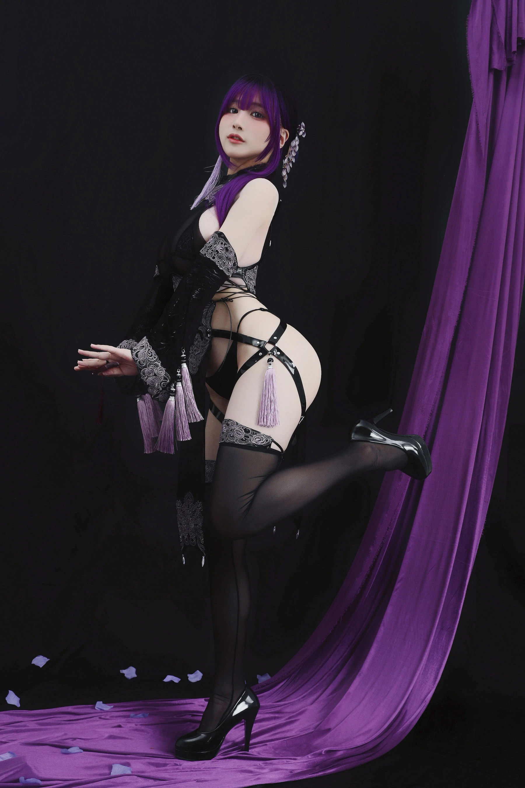 幼愛youmeko – 紫流苏旗袍插图3