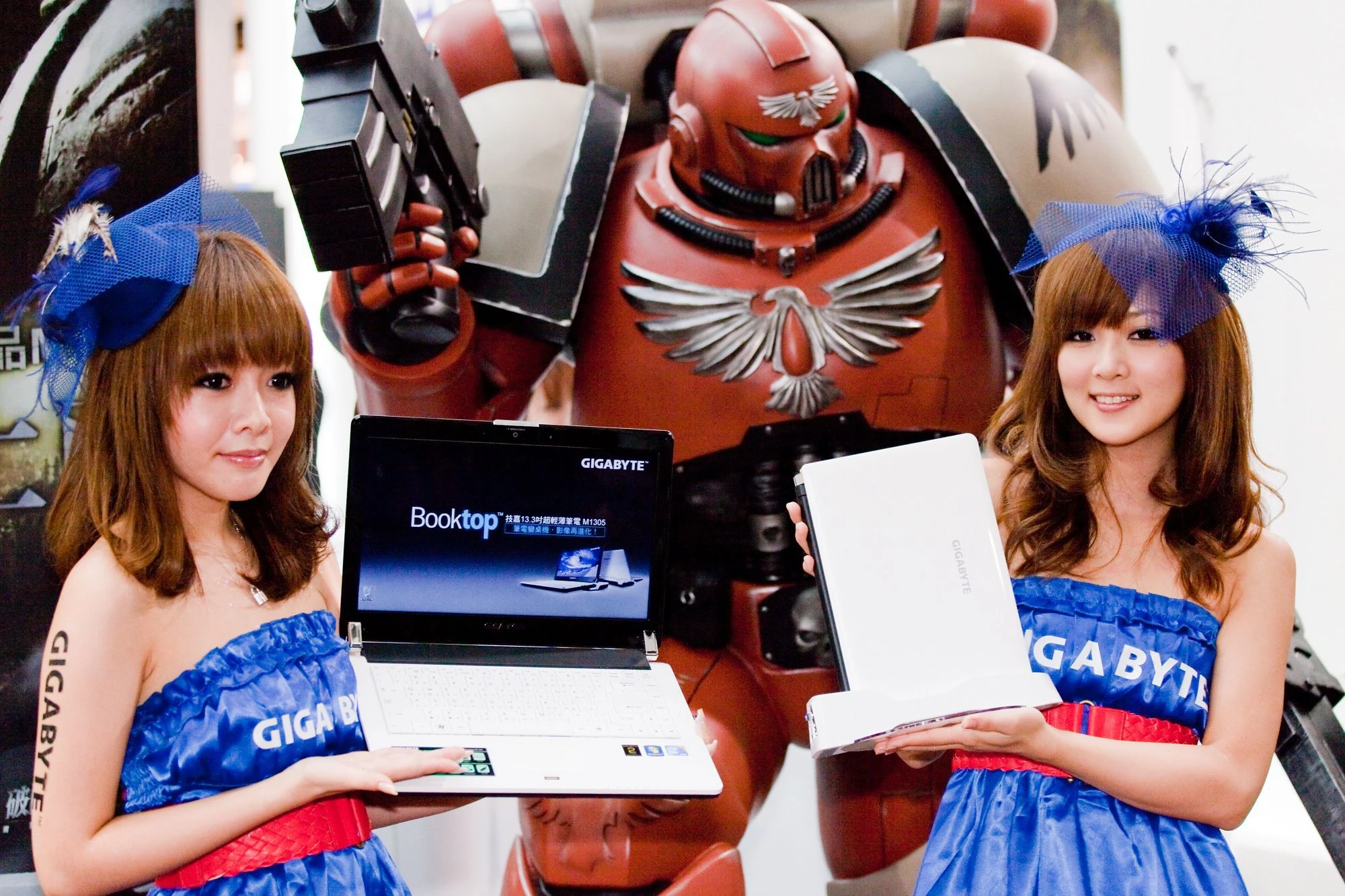 张允霏/果子MM《Show Girl 展場美女 資訊月 GIGABYTE》插图4