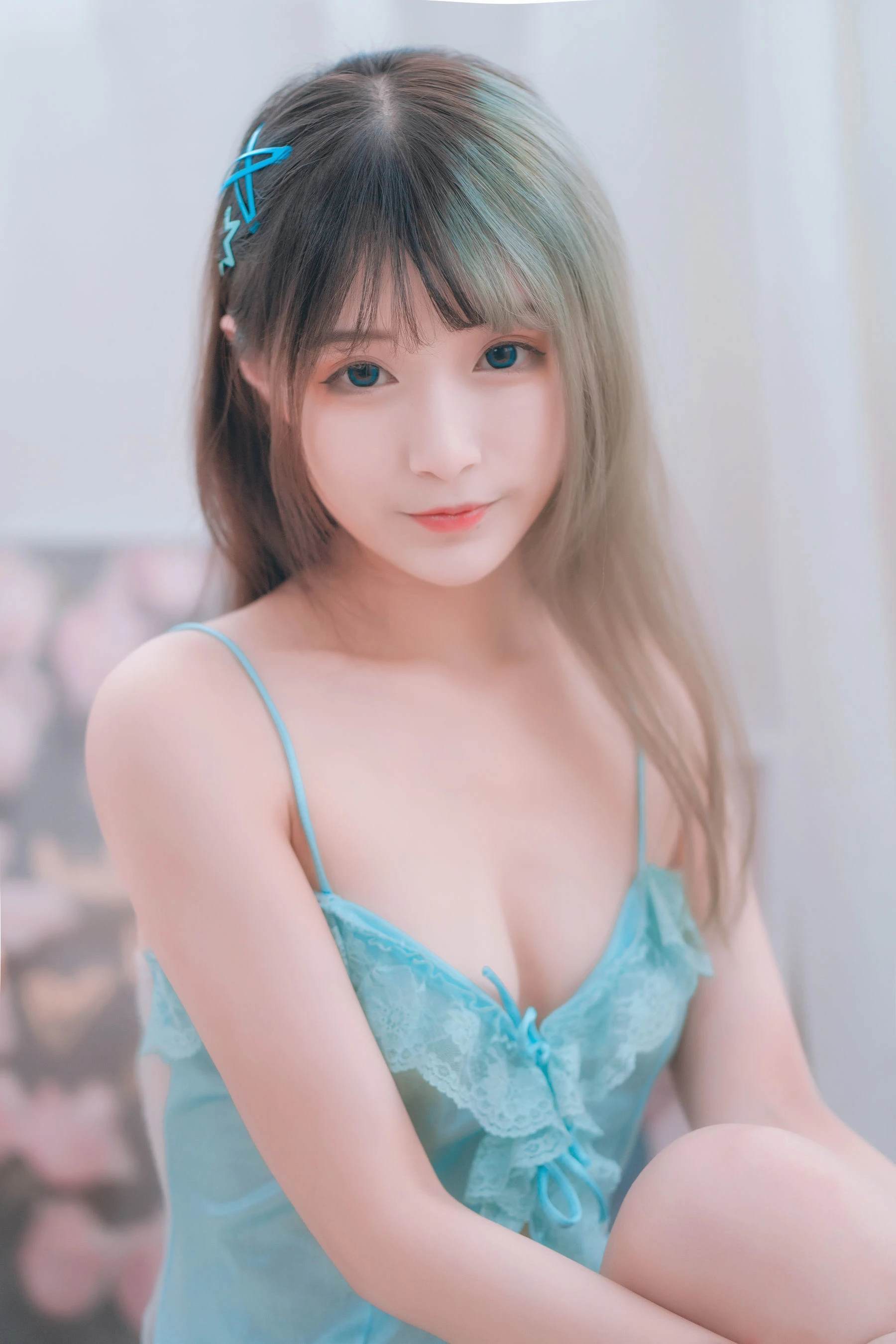 动漫博主铁板烧鬼舞w – 露背插图4