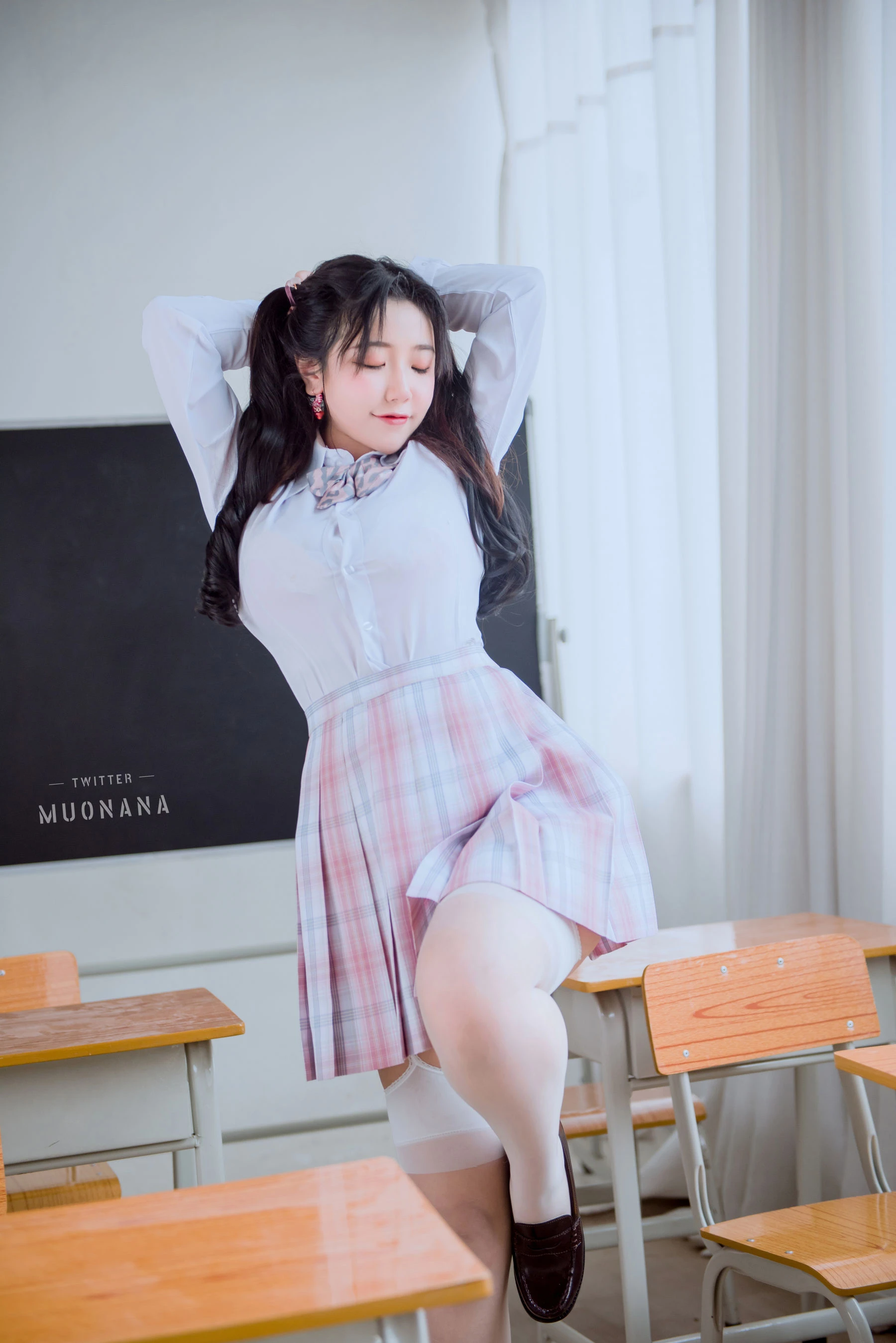 动漫博主穆零Mu0 – 老师学生插图2