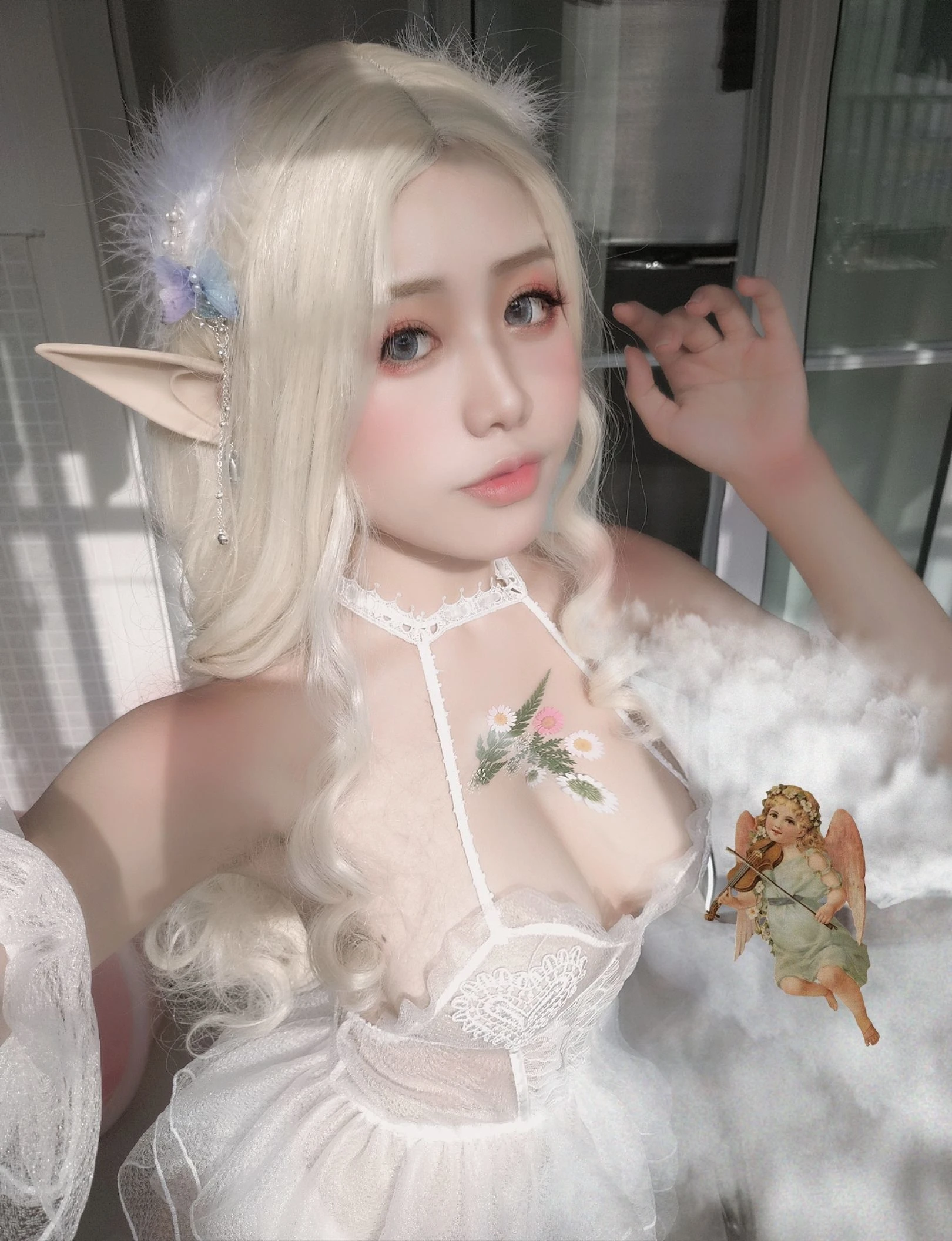 一笑芳香沁写真 少女与花插图5