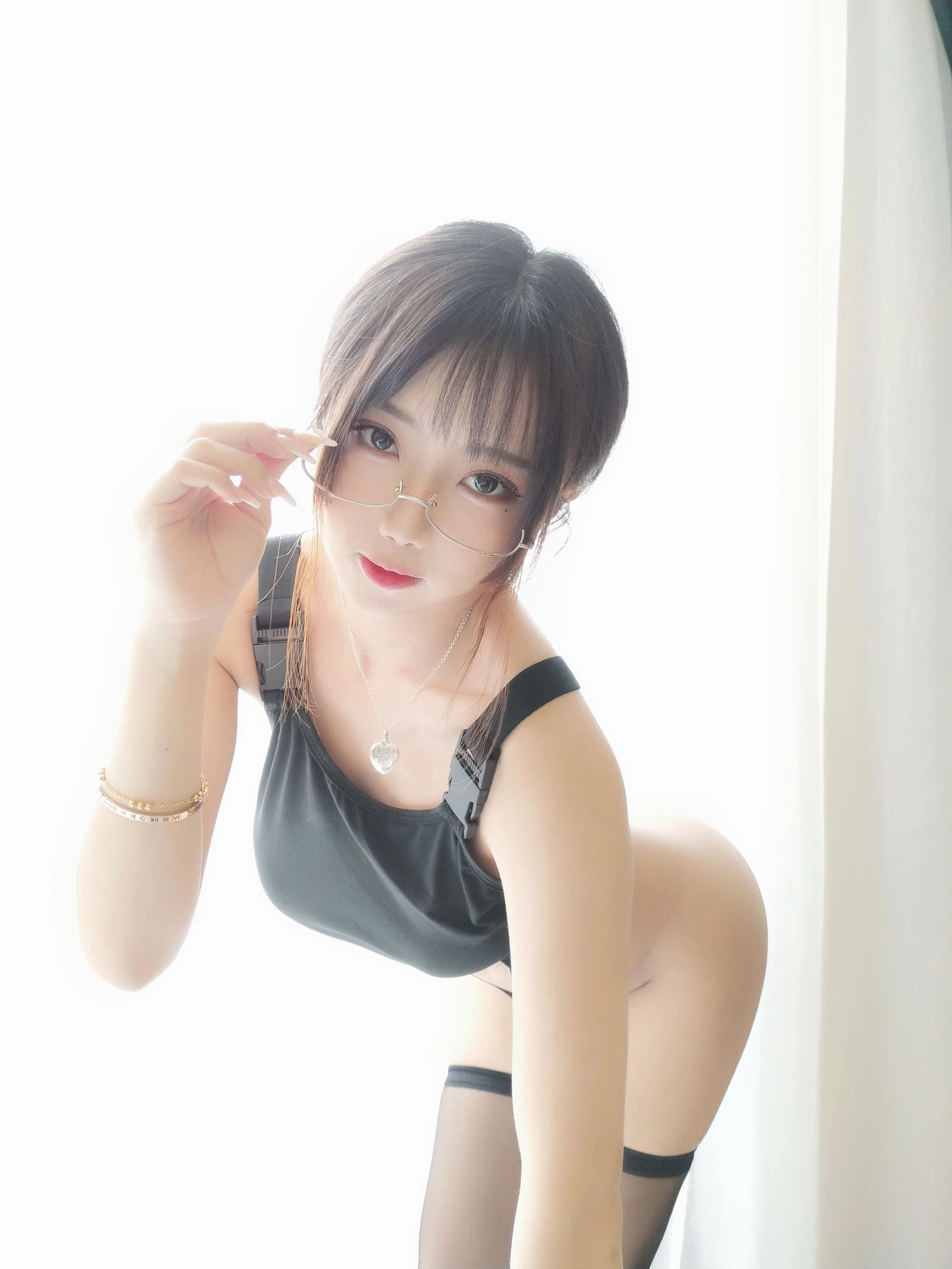 白嫩美少女鬼畜瑶 – 运动能手插图3