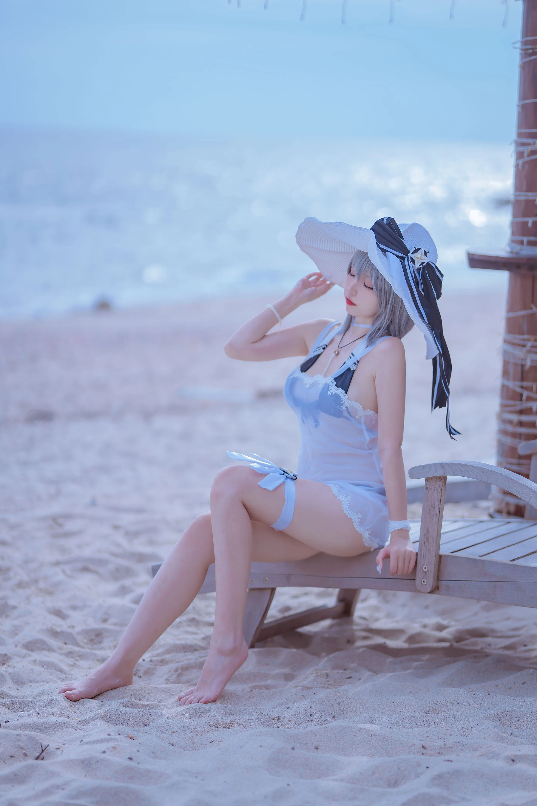 人气Coser二佐Nisa – 碧蓝 天鹰泳装插图1