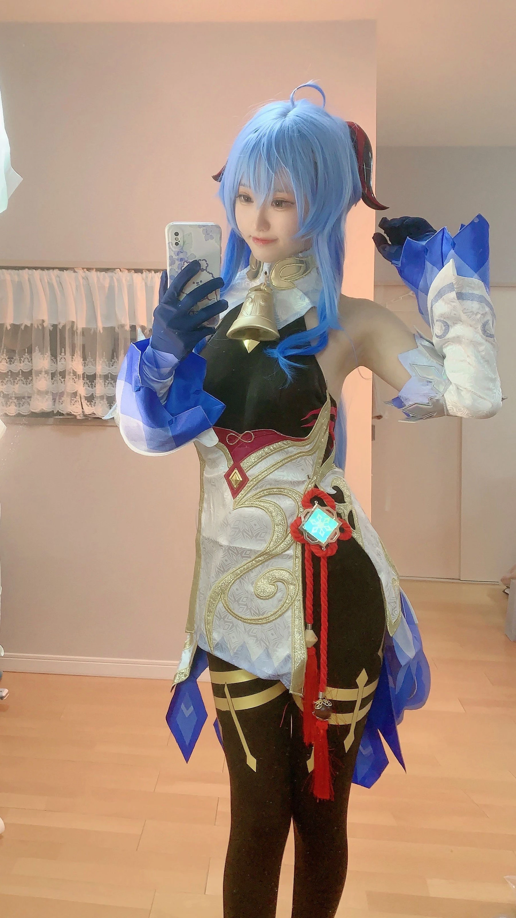 千阳(ちよ) – 甘雨对镜拍插图4