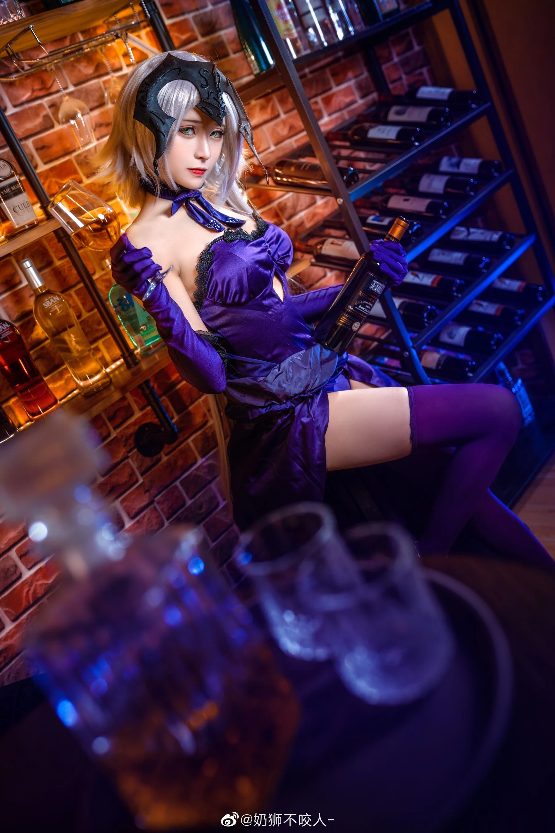 奶狮不咬人 – 黑贞德插图5