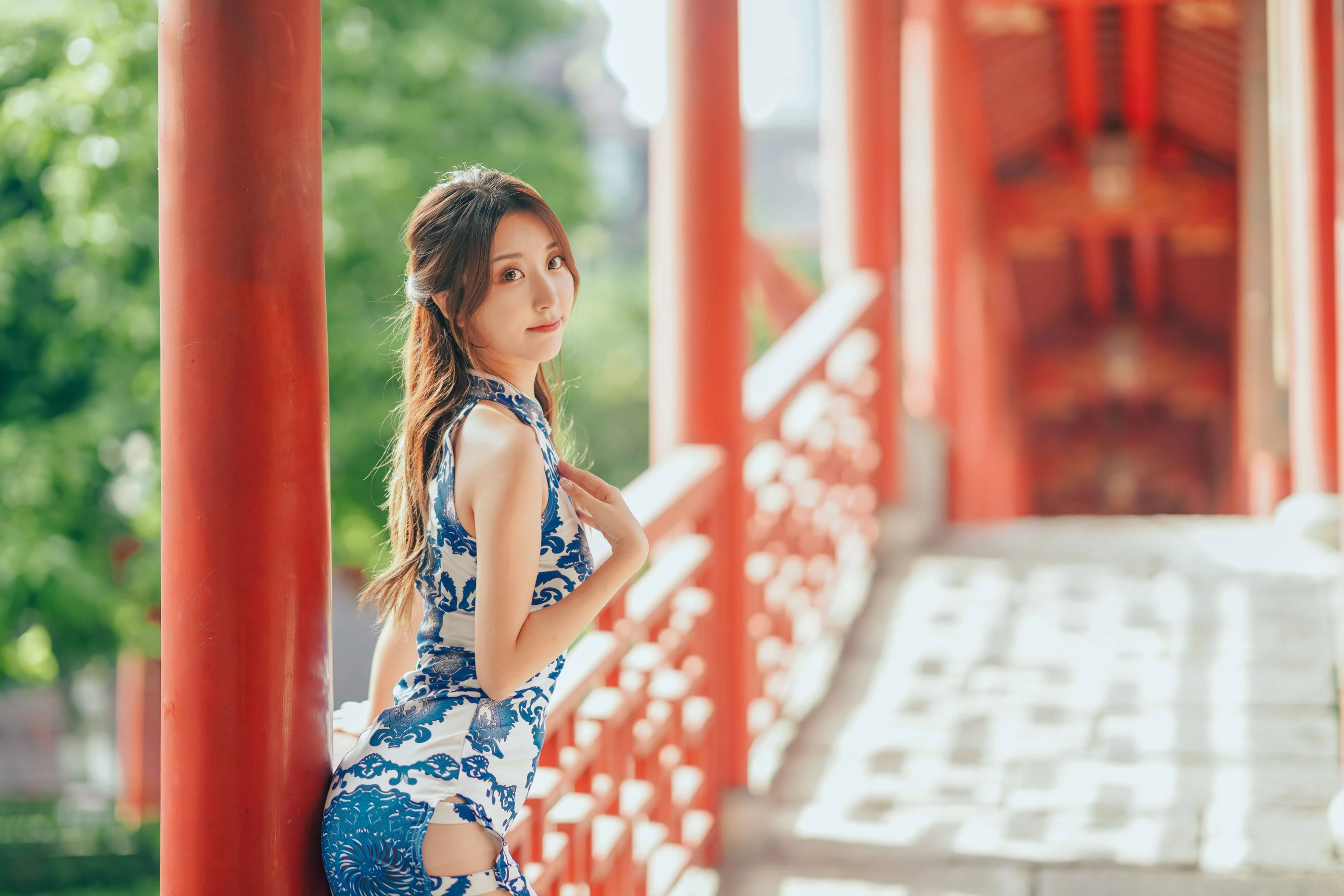 人气Coser黑川 – 青花旗袍插图6