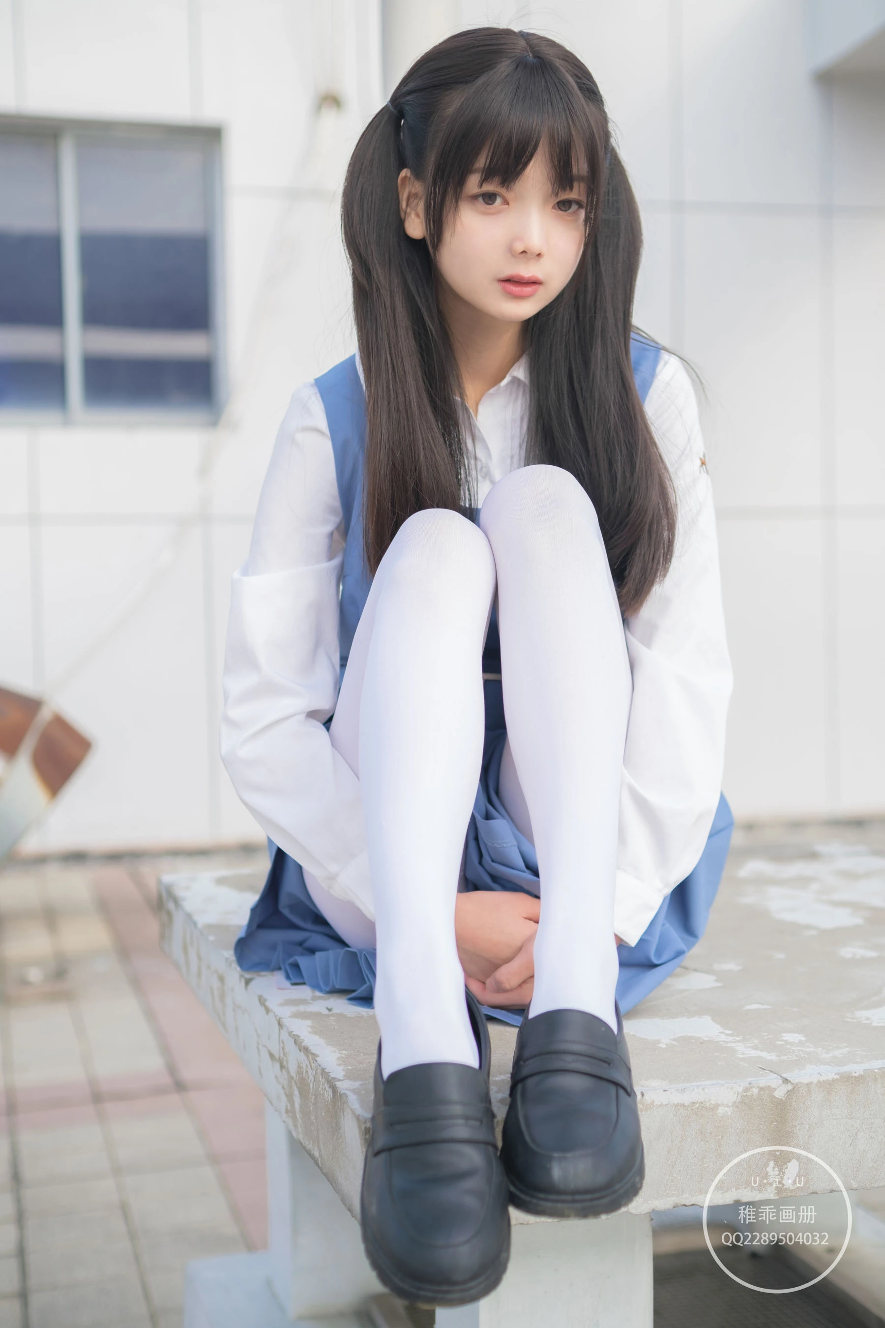 柴系小乖(稚乖画册) – 夜夜 天台真空80D白丝插图7