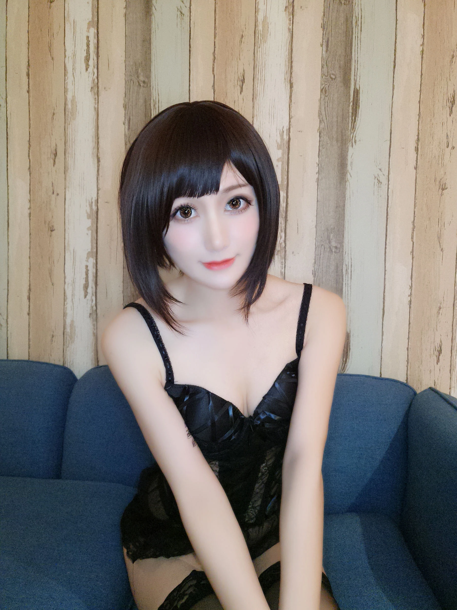 木之本果 – 黑色情趣内衣插图2