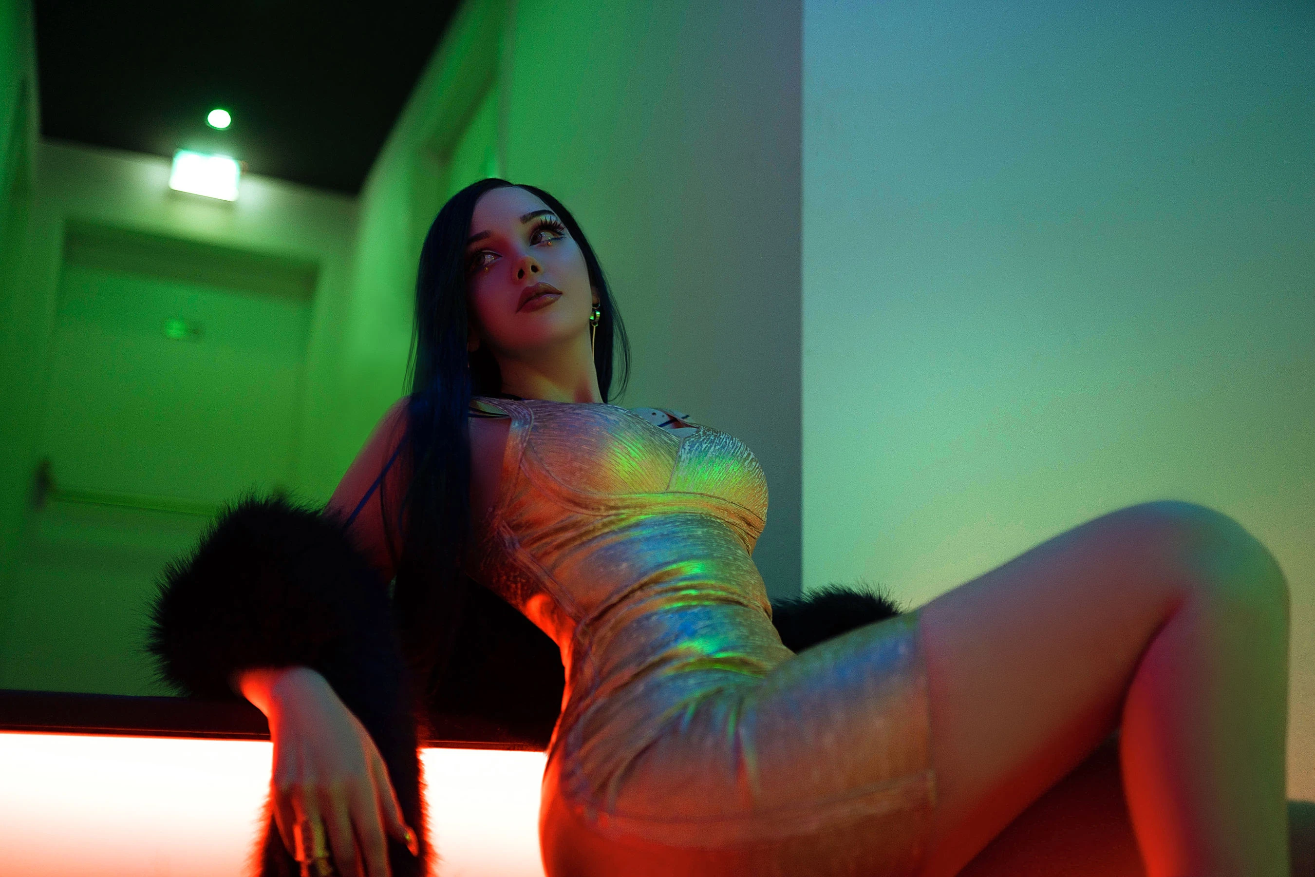 国外美女SayaTheFox – Cyberpunk Dress插图2