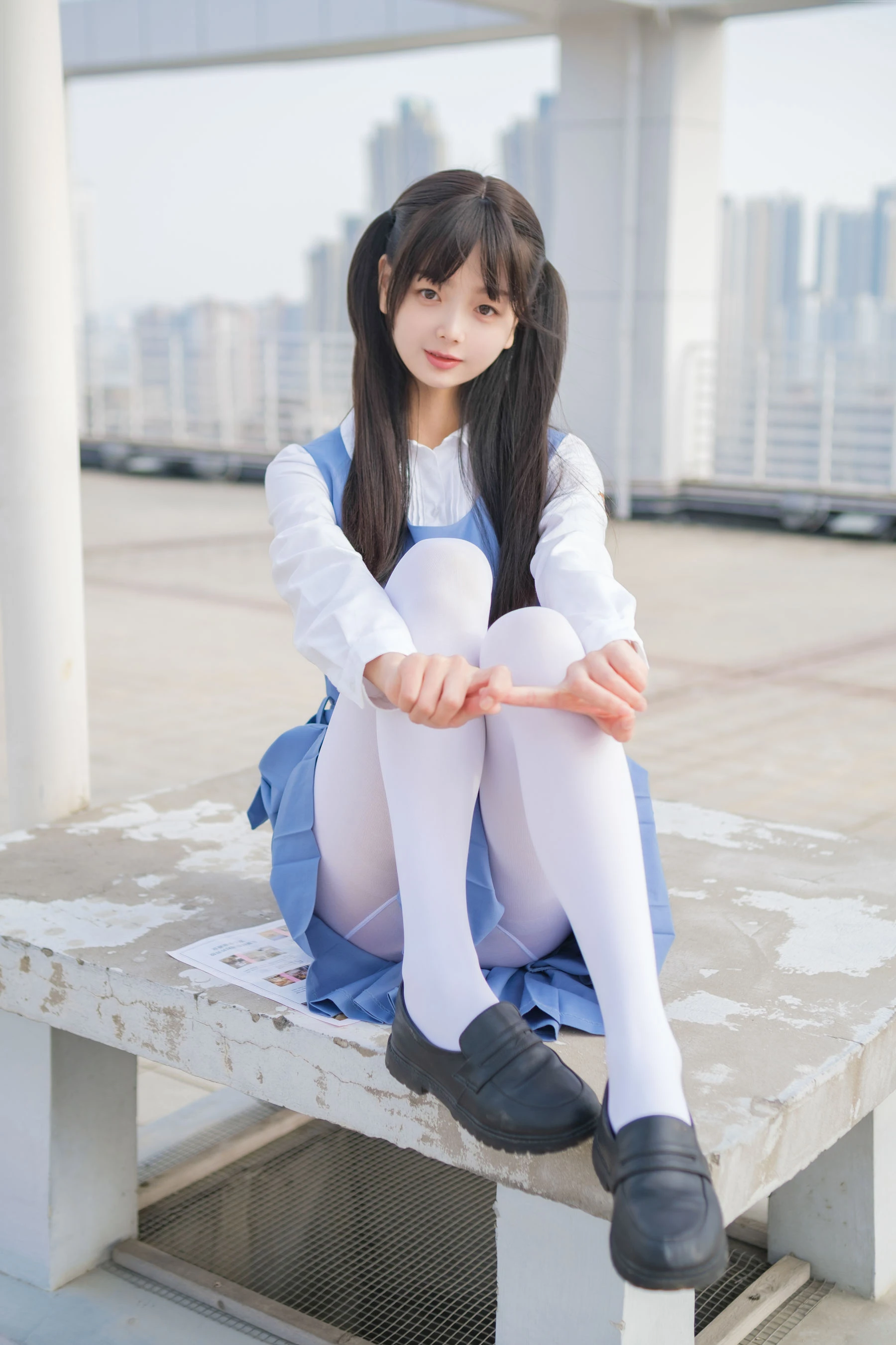 柴系小乖(稚乖画册) – 夜夜 天台真空80D白丝插图5