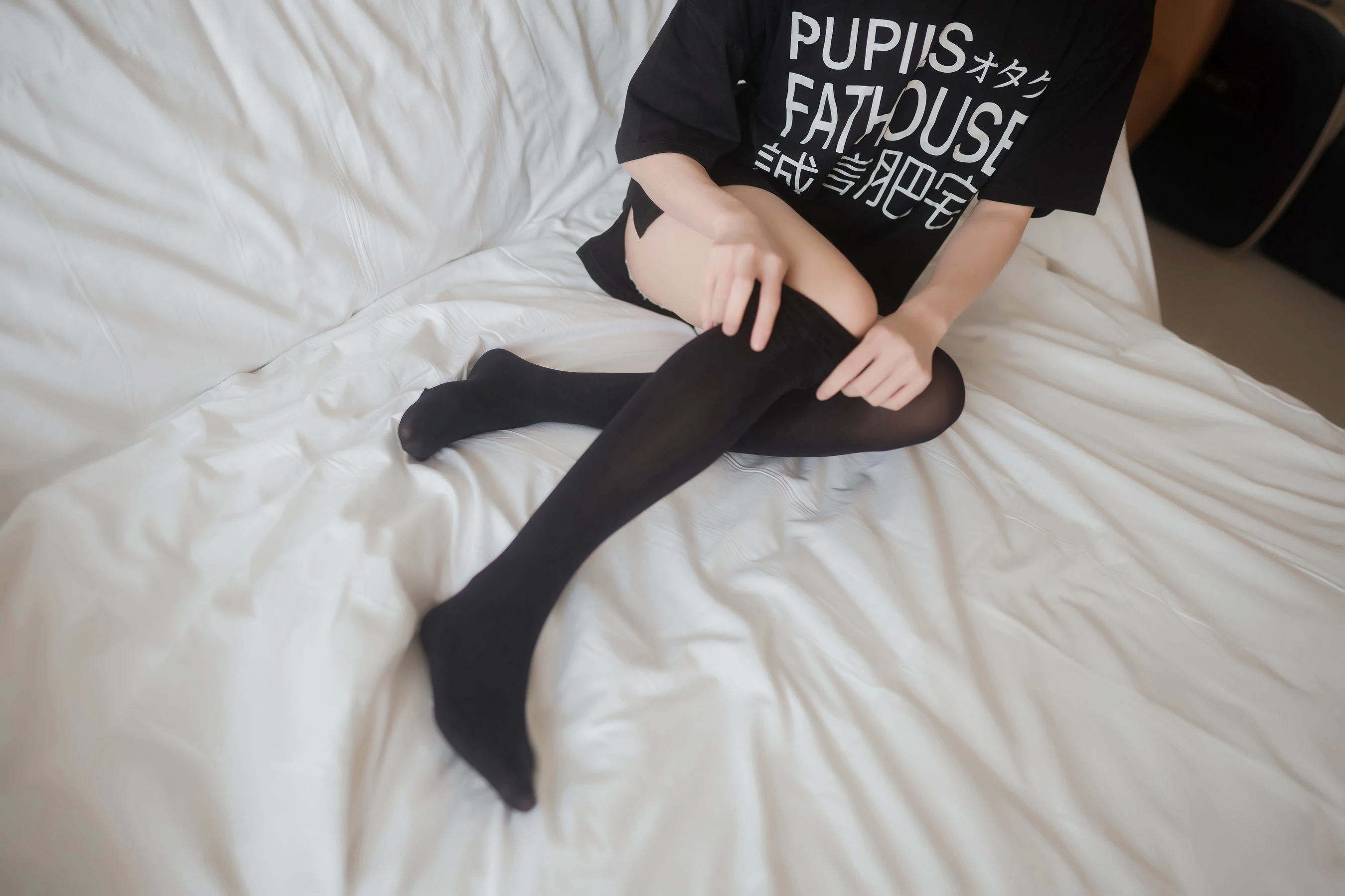 动漫博主Kitaro_绮太郎 – 半袖双马尾插图2