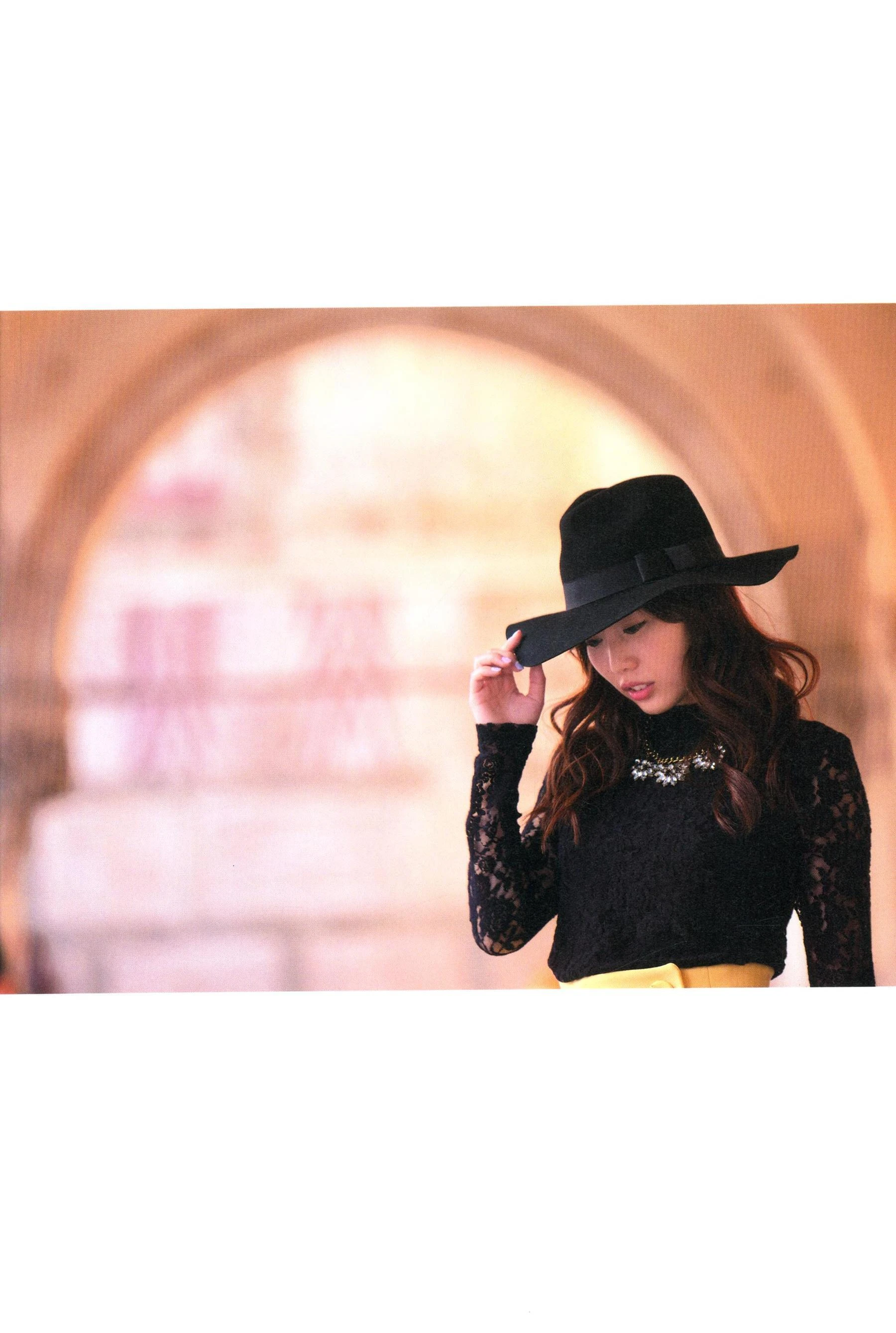 楠田亜衣奈 ファーストソロ写真集「くすくすくっすん」插图5